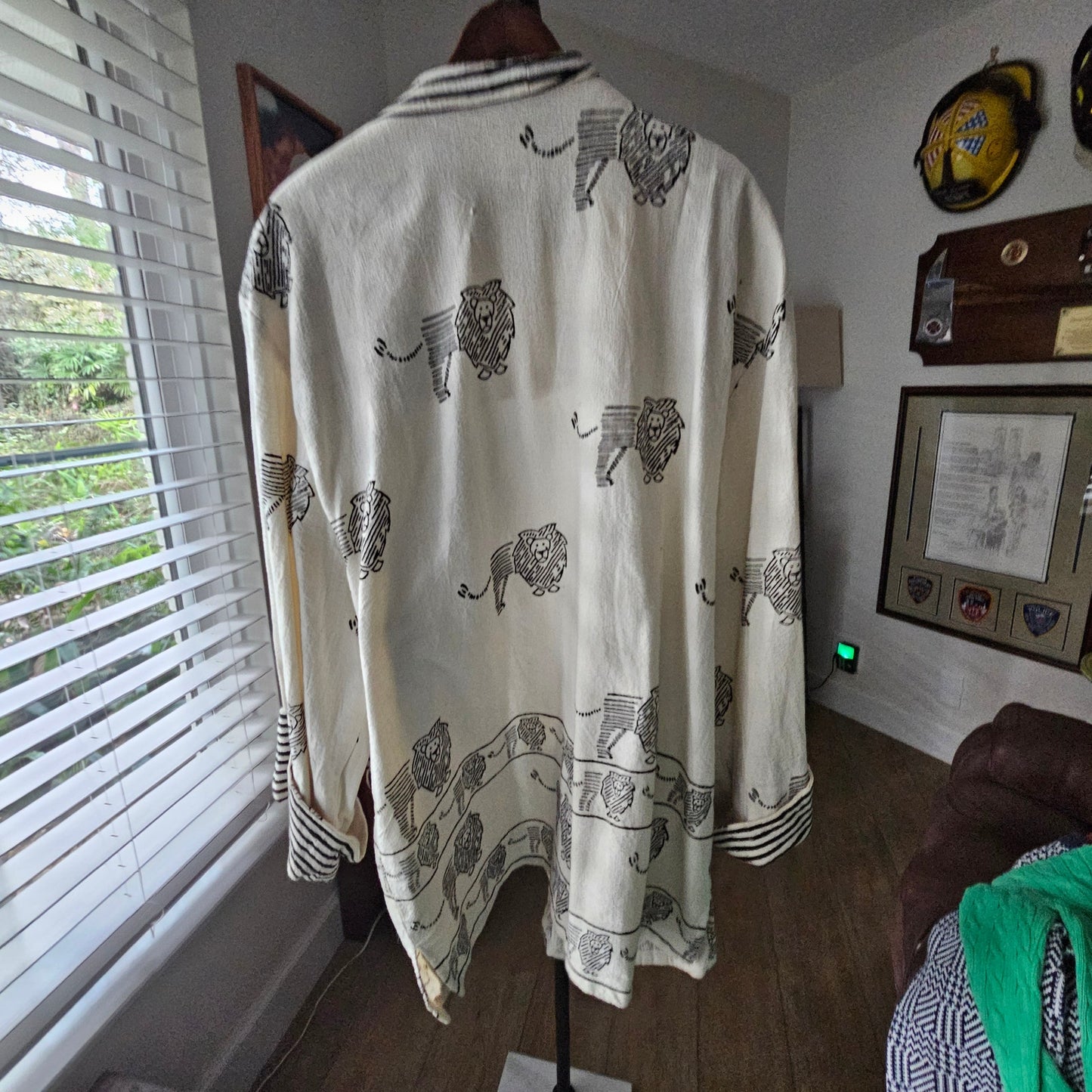 Tiger Block Print Cardigan w/ Contrasting Stripped Trim size Large-XXL