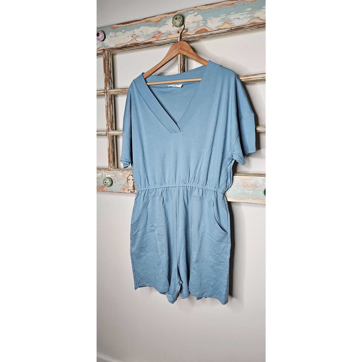 NWT Zenana Drop Shoulder Blue V-neck Short romper with pockets size 1x 14/16