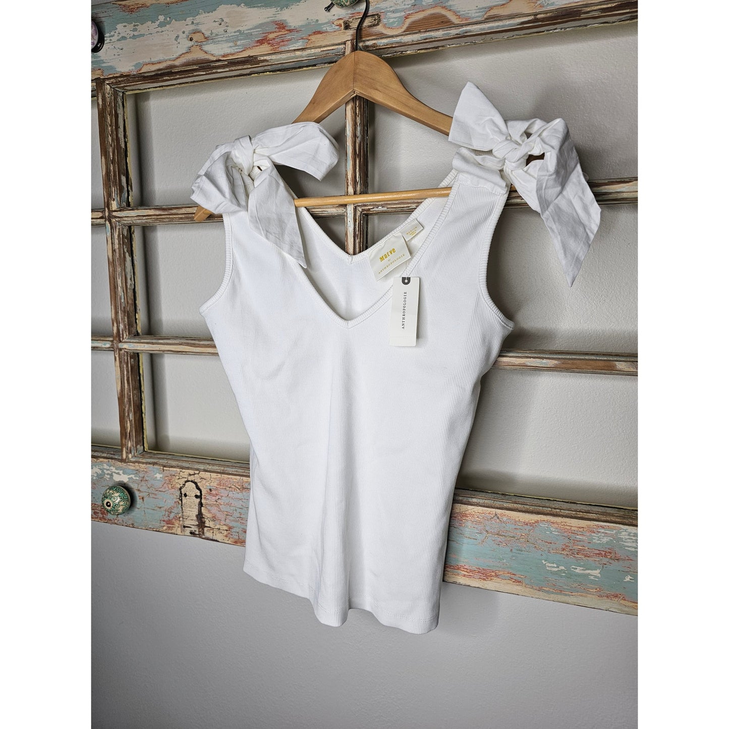 NWT Anthropologie Maeve White Tank Top W/ Bows Ladies size Medium