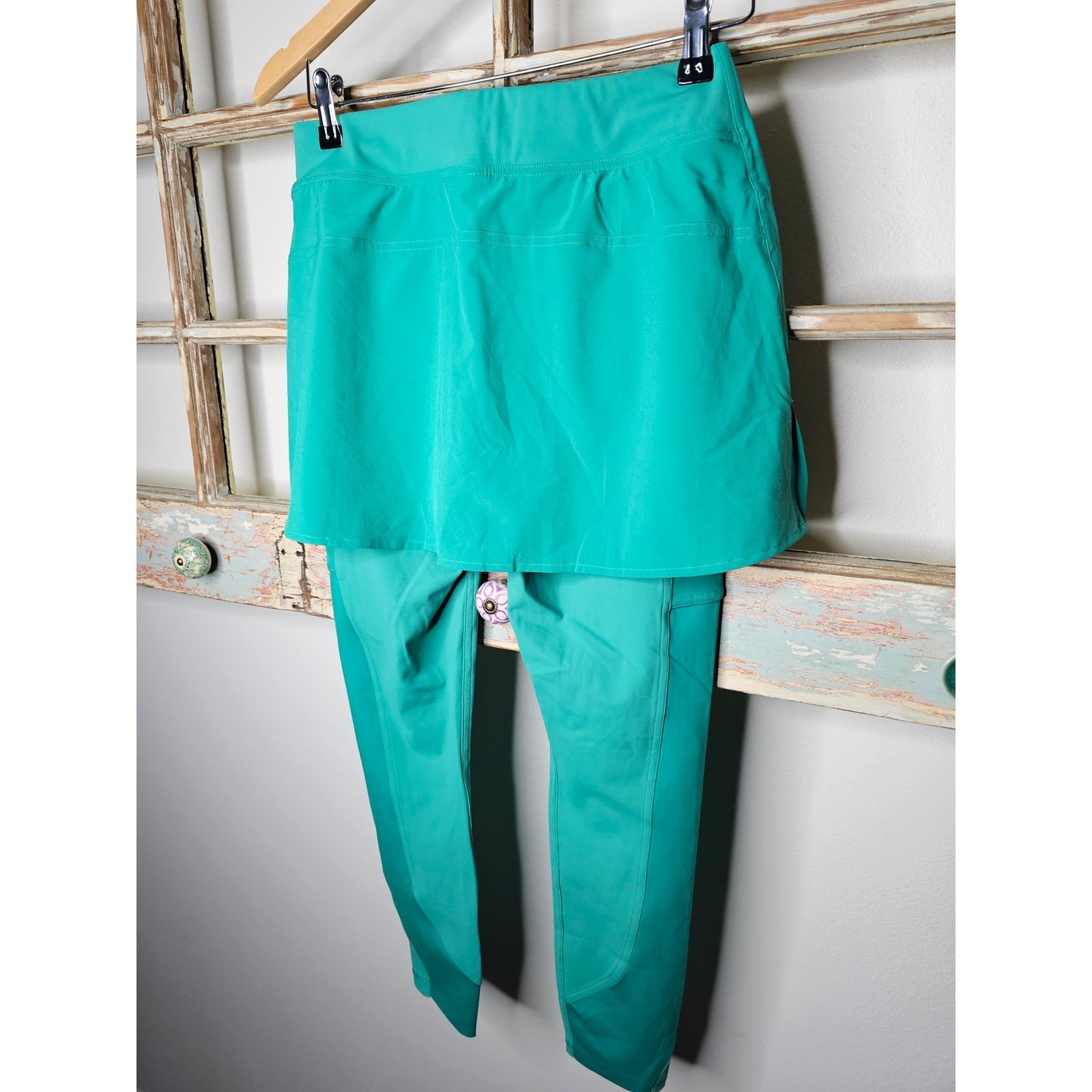 NWT Lululemon 2-in-1 Green Tennis Skirt & Tights 25" Ladies size 6