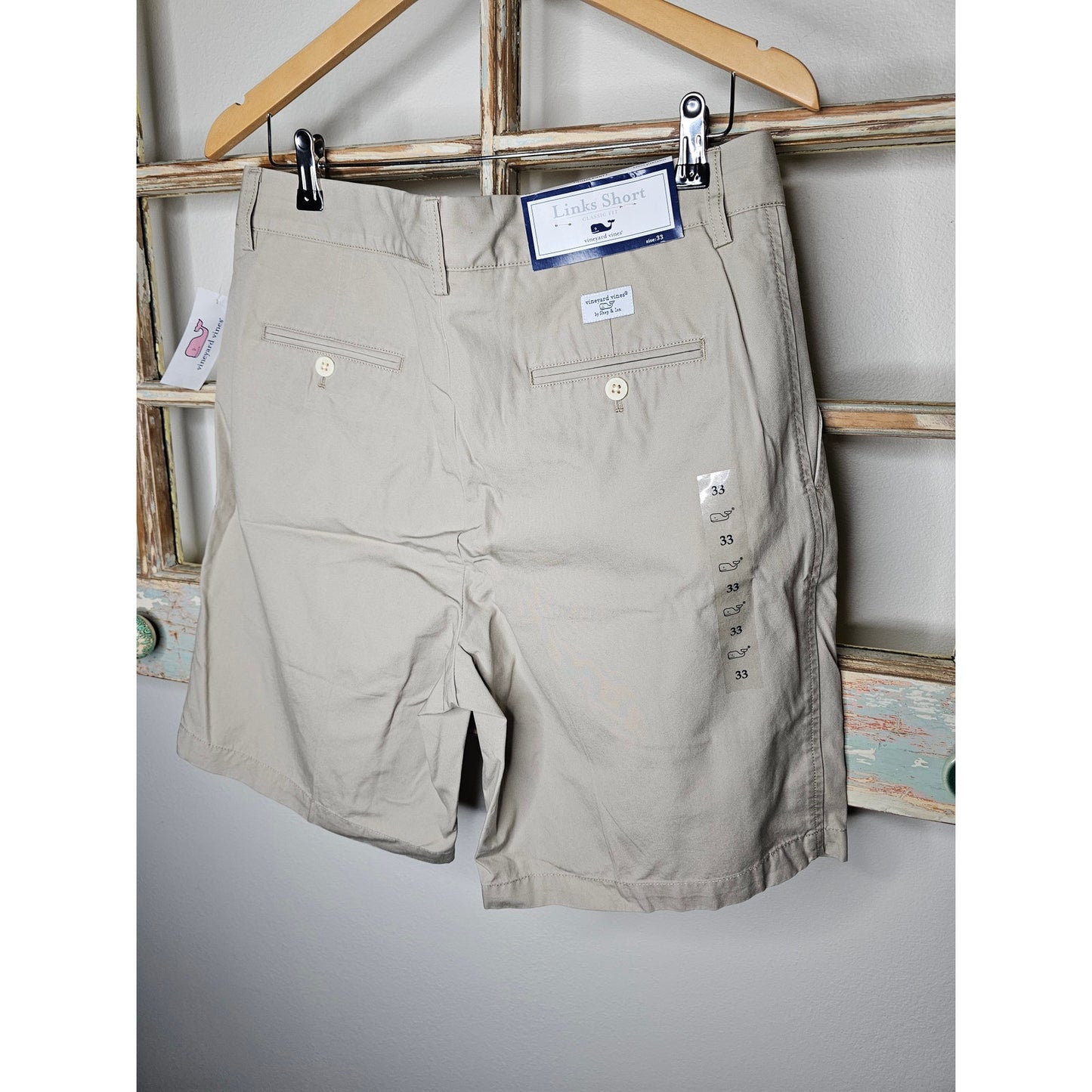 NWT Vineyard Vines Khaki Classic Fit Mens Shorts Size 33