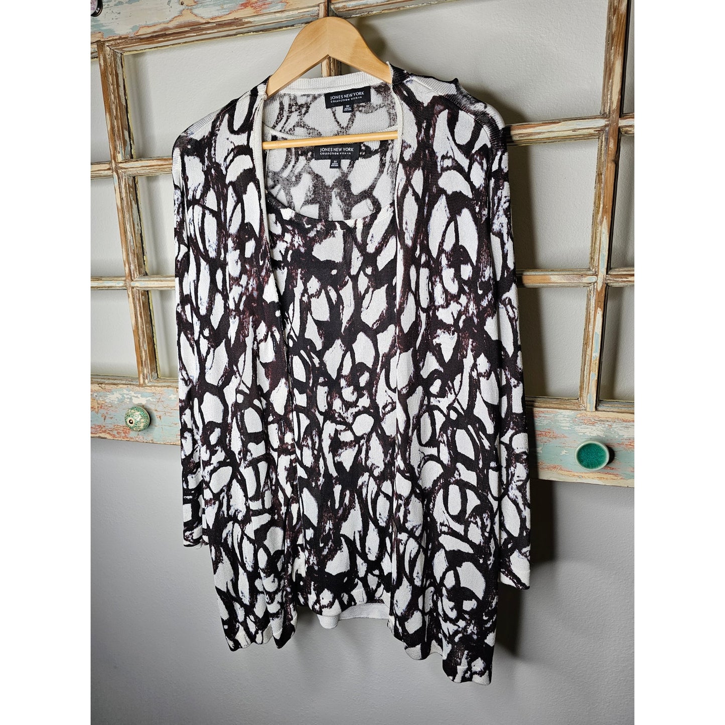 Two Piece Jones NY Brown/White Short Sleeve & Cardigan Size 3X