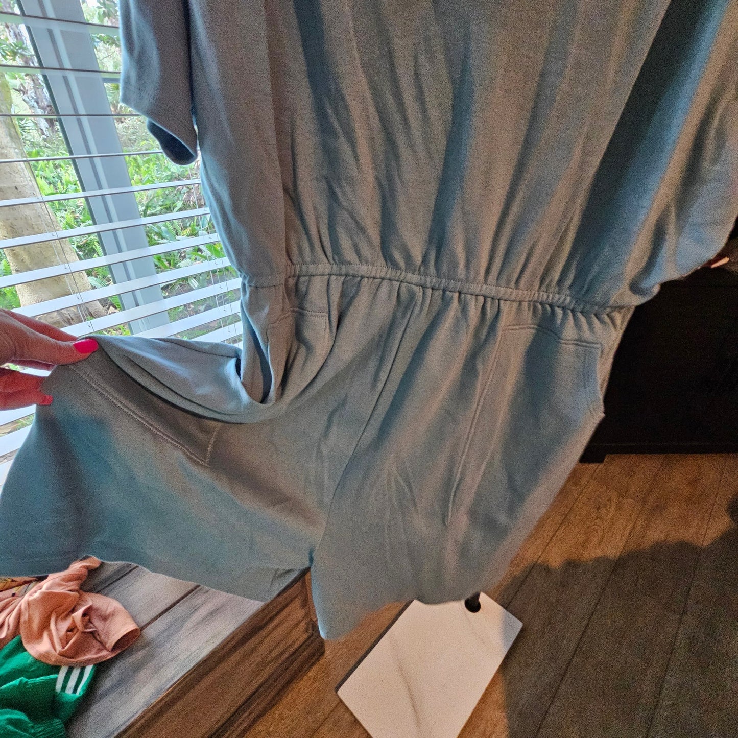 Plus Short All / Romper V-neck W/ Pockets and elastic waist 1X 14/16
