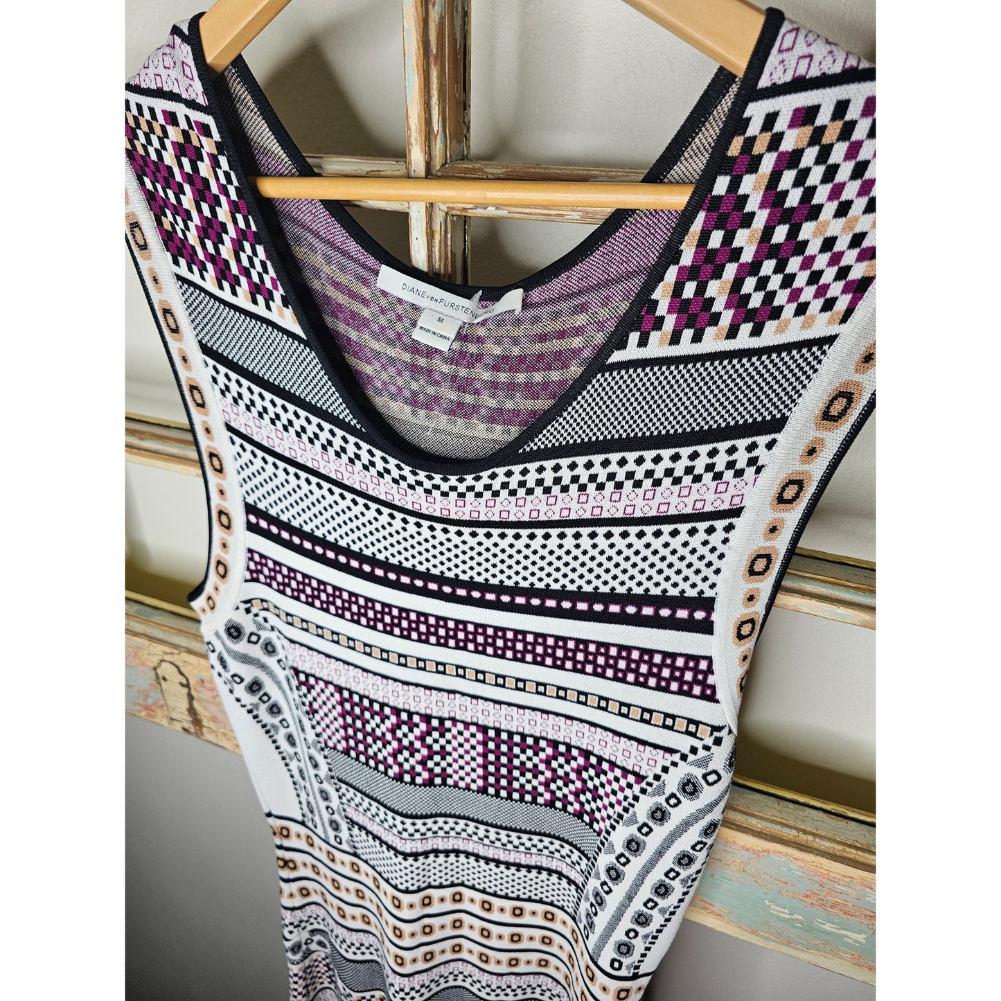 NWOT Diane Von Furstenberg Kleid IM Bodycon Stil Dress ladies size Medium
