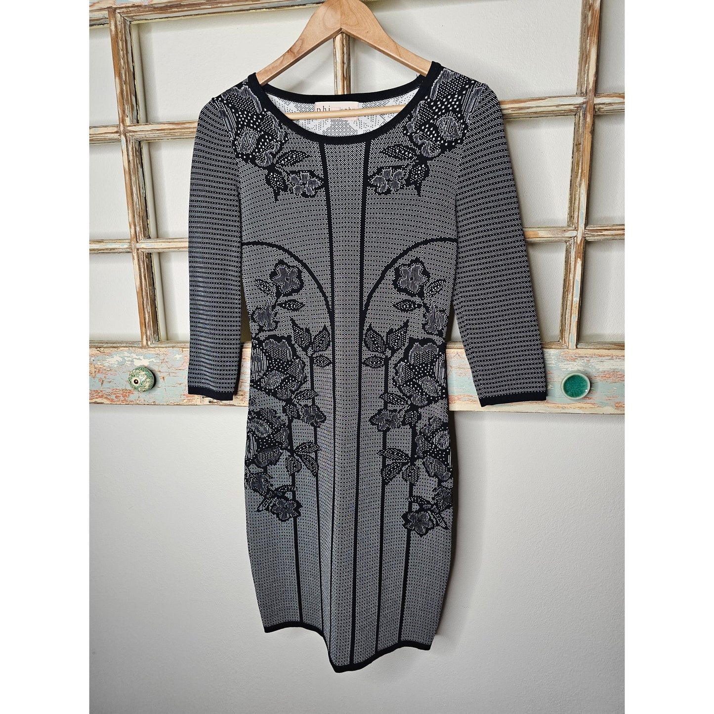 NWOT Philosophy black/white floral pencil dress ladies size Medium