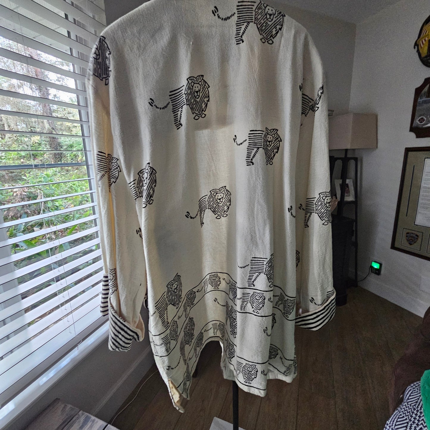 Tiger Block Print Cardigan w/ Contrasting Stripped Trim size Large-XXL