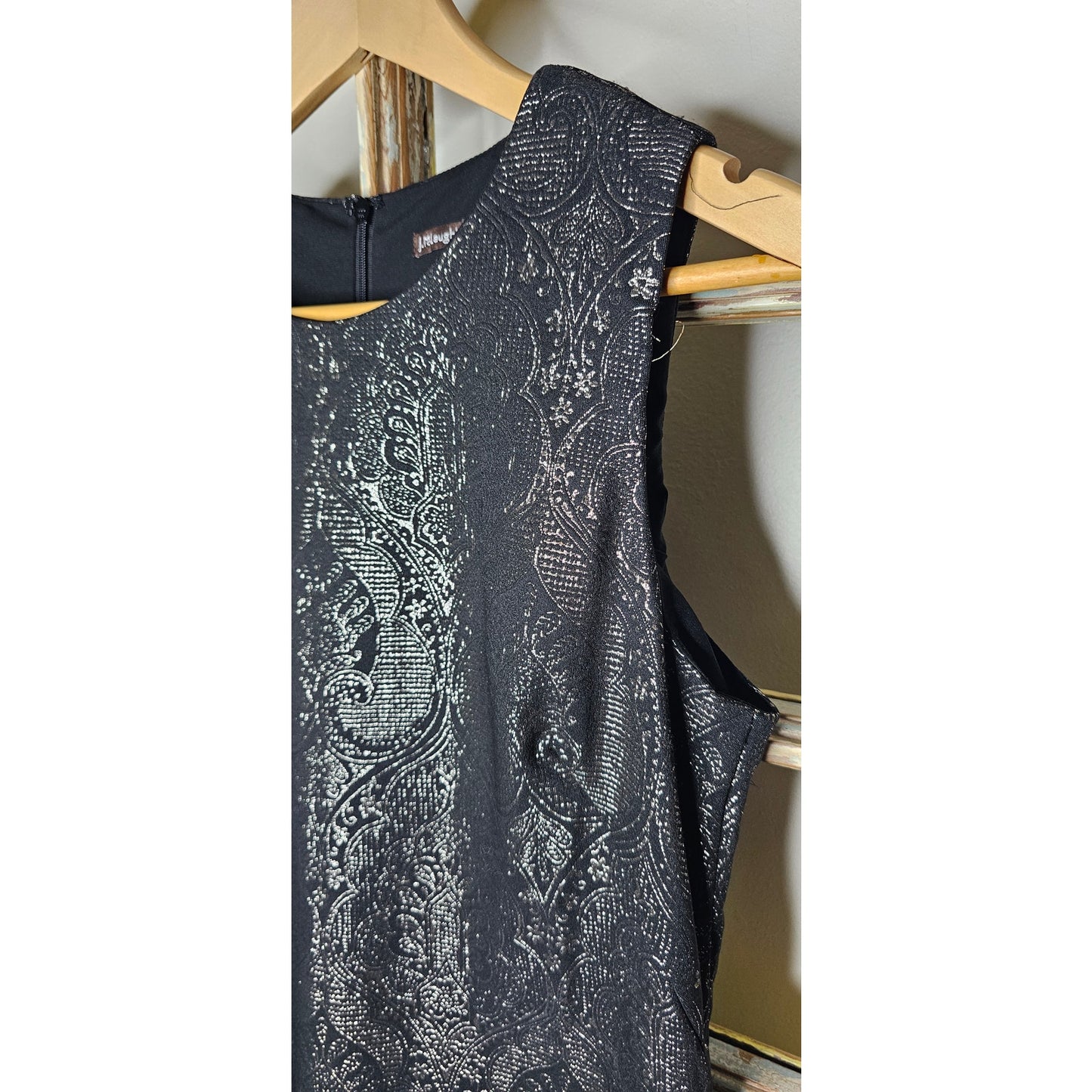 J. Mclaughlin black/pewter metallic floral sleeveless knee length Dress ladies size 6
