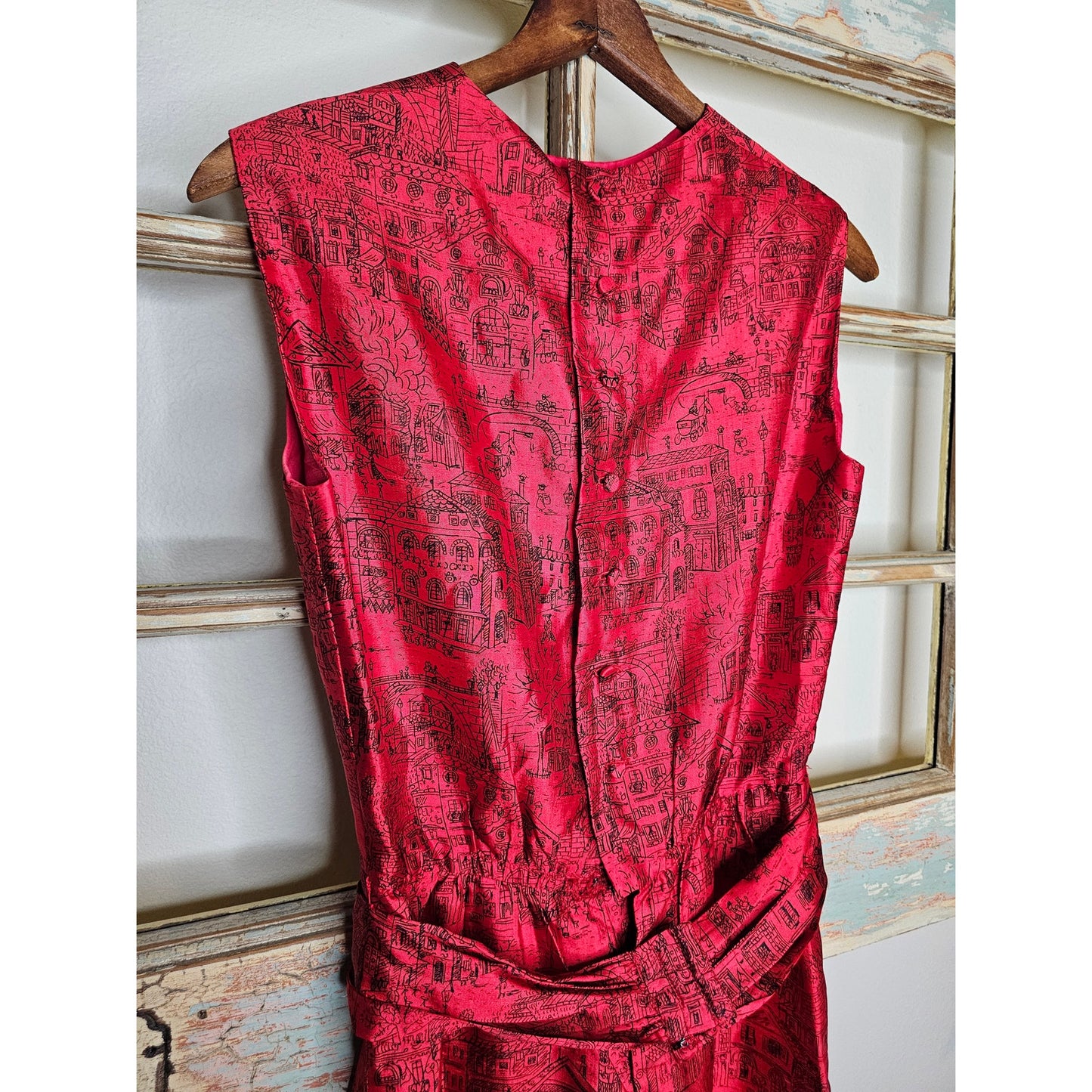 Vintage Lanz Red Silk Dress With sketched Street Scene knee length size small