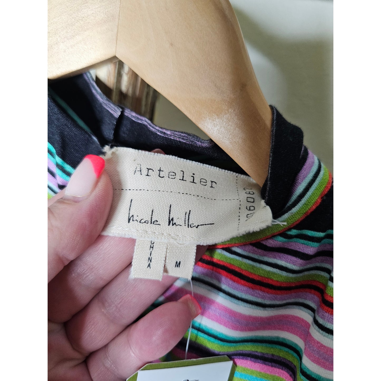 NWT Artelier Nicole Miller Ladies size Medium Striped Cold Shoulder Dress