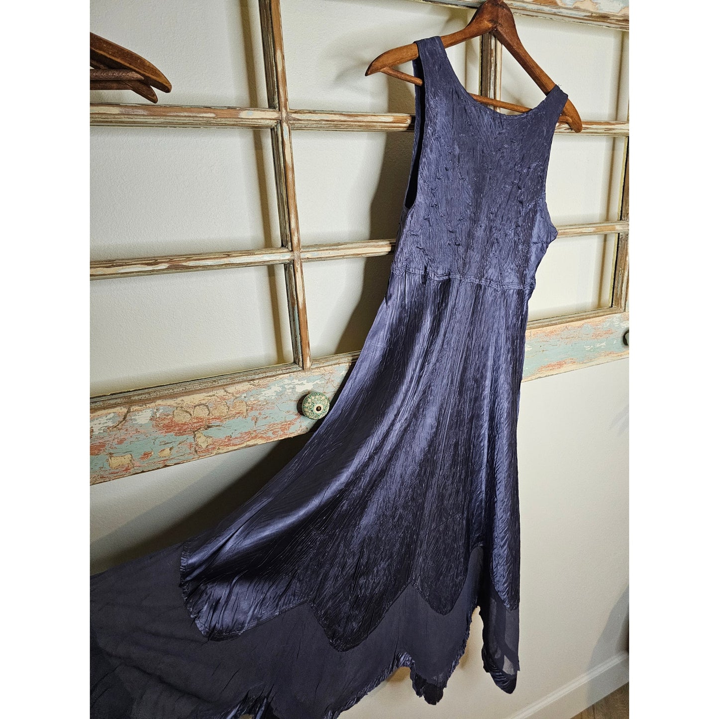 Komarov Blue Sleeveless lightweight Handkerchief Hem Ladies Dress size Small