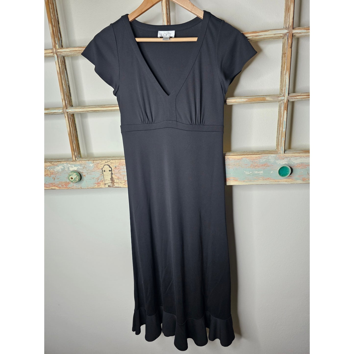 Loft Ann Taylor Black Short Sleeve Straight Dress Ladies Size 4