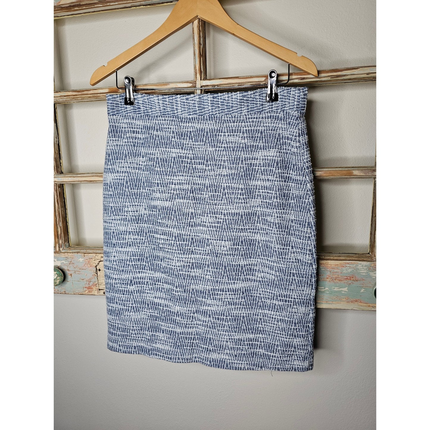 Banana Republic Blue & White Lined Pencil Skirt Ladies size 10