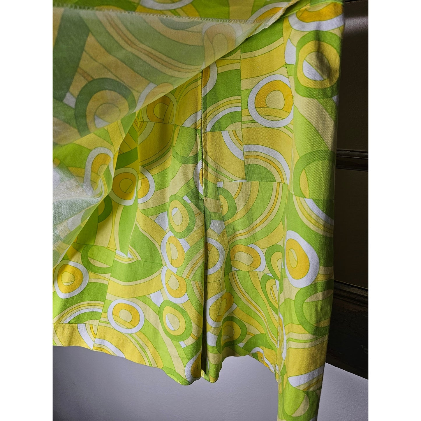 Retro MOD 60's Vibe Skort Ladies Size 10 yellows & Greens