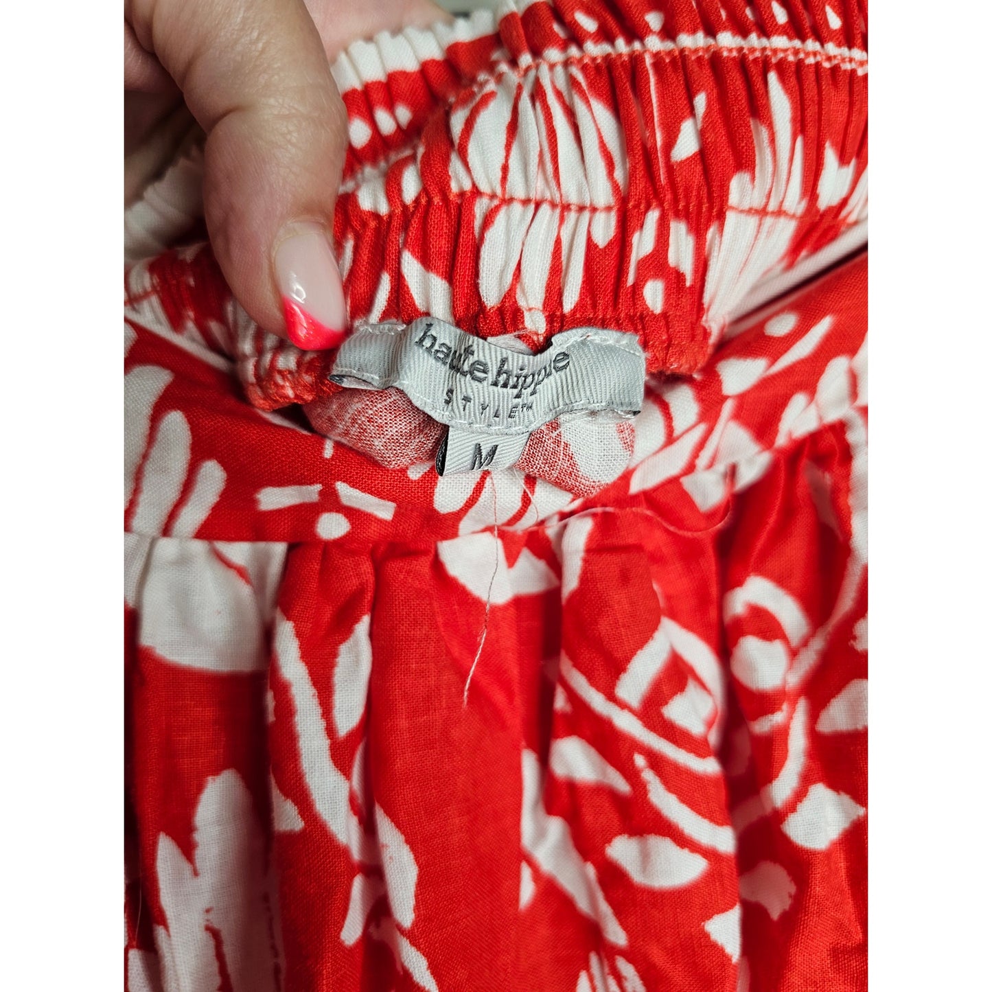 NWOT Haute Hippie red/white Linen blend Tiered Skirt Ladies size Medium