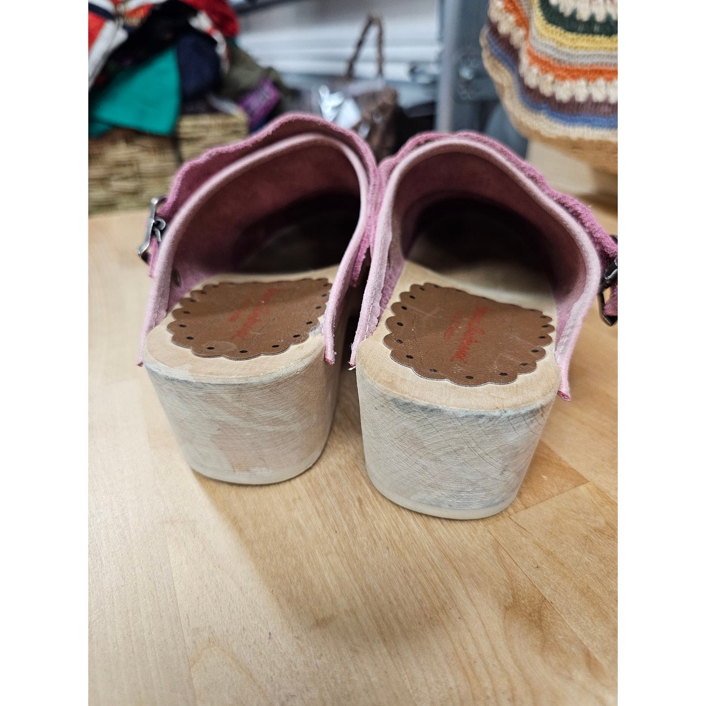 Hannah Anderson Pink Suede Slip On Clogs Ladies size 6