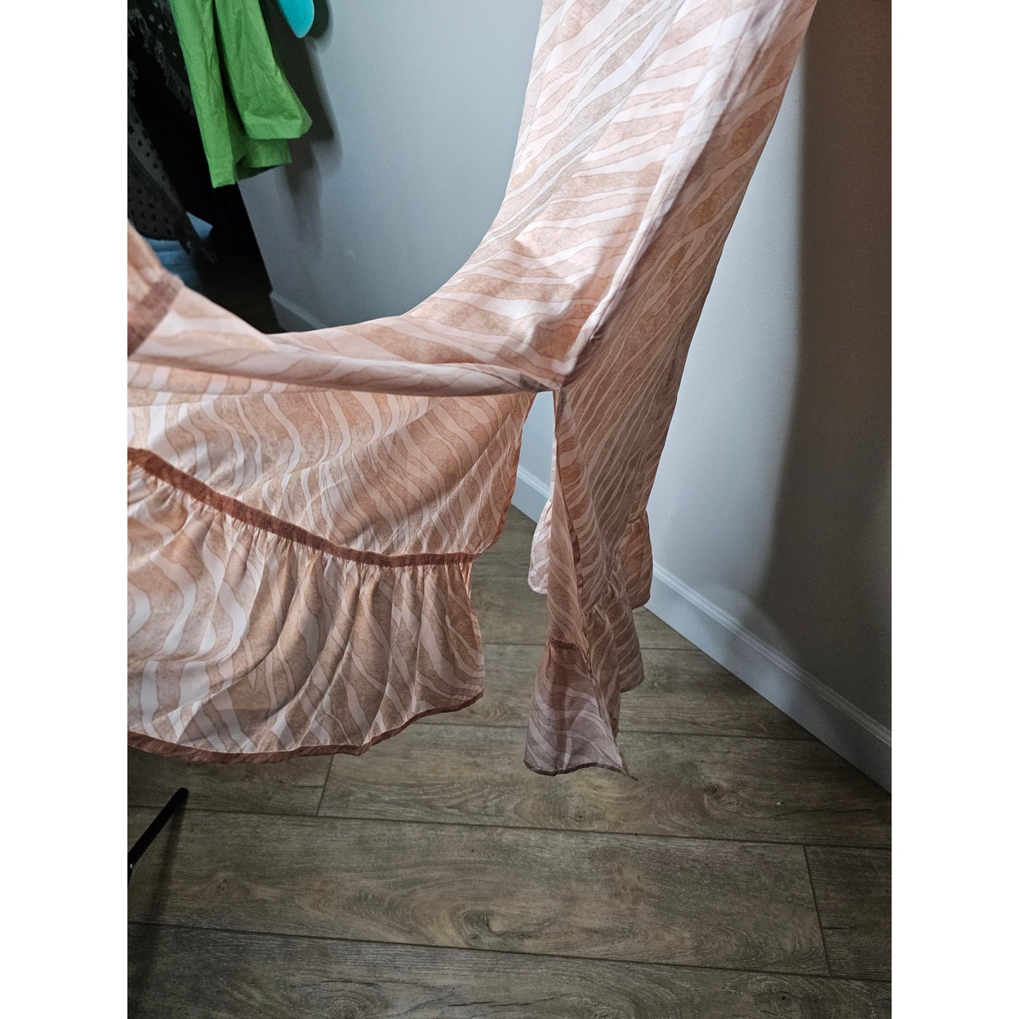 Saltwater Lux Satin Midi Dress Puff Sleeves Ruffled Bottom Size Small