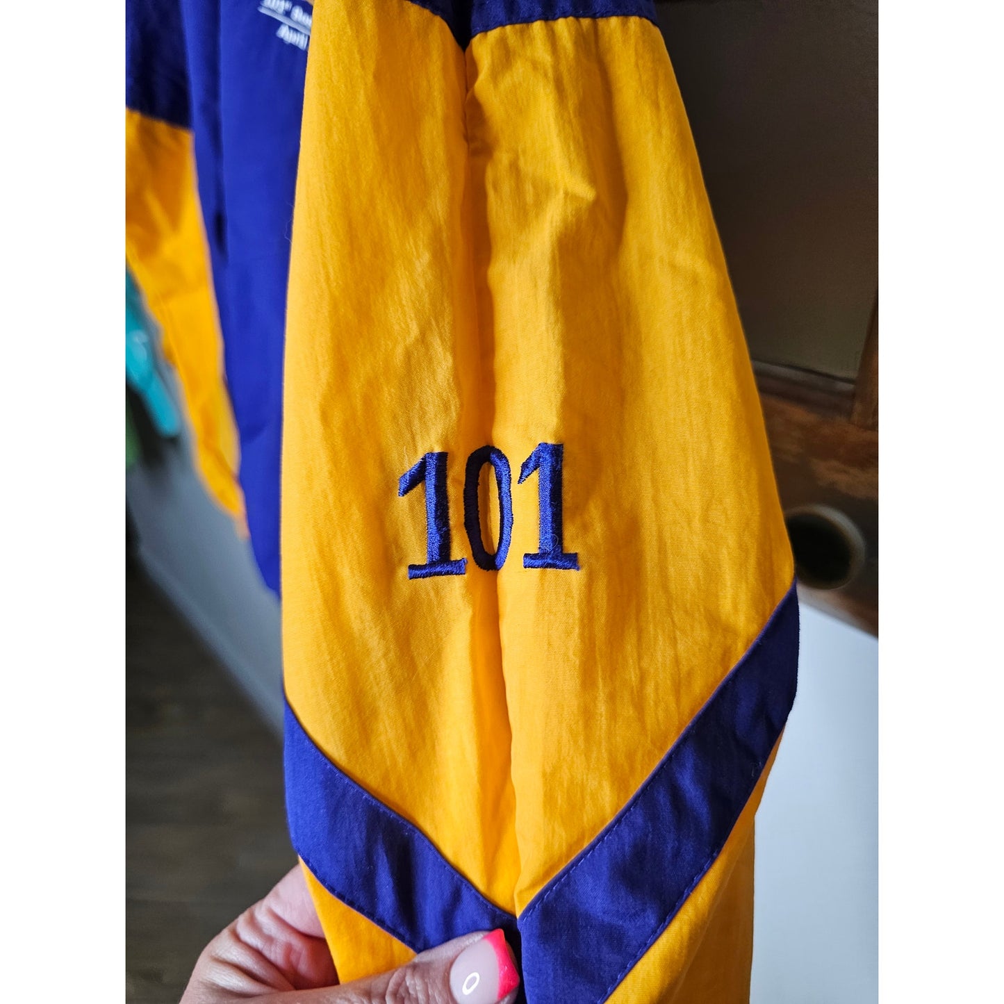 Vintage Boston Marathon Nylon Embroidered Purple/Gold Jacket size Large