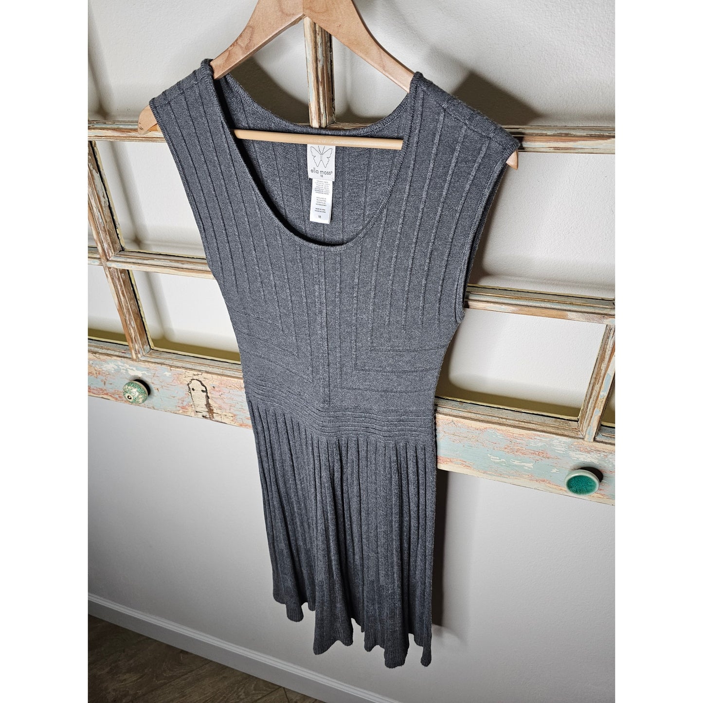 Ella Moss Sleeveless Pleated Sweater Dress Ladies Size Medium