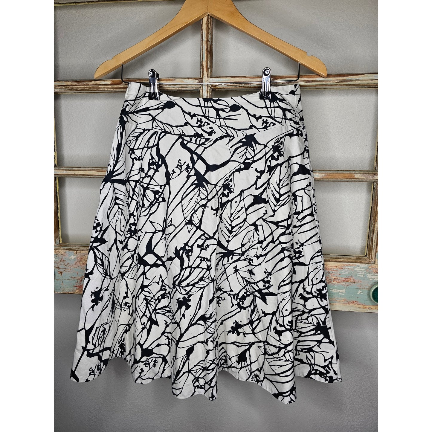 The Limited Leaf Print Skirt A Line black/White size 2
