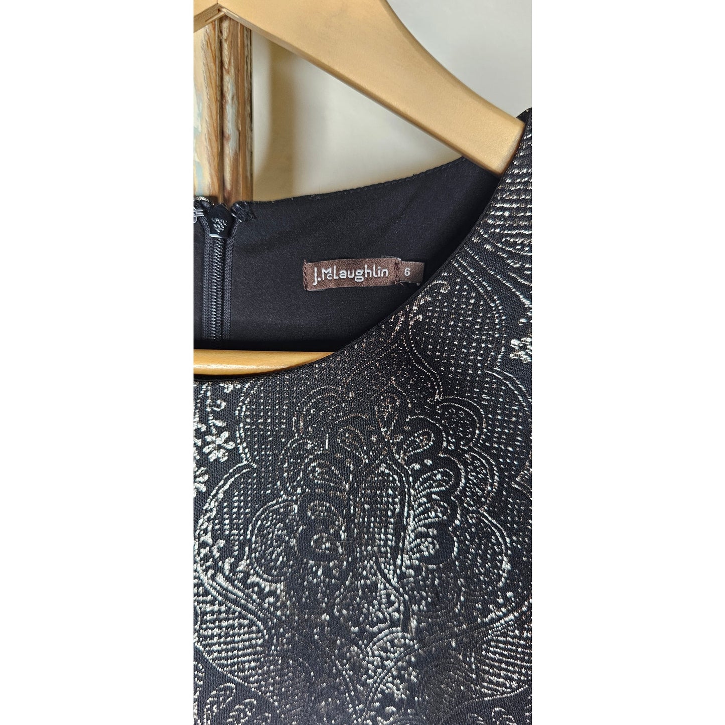J. Mclaughlin black/pewter metallic floral sleeveless knee length Dress ladies size 6