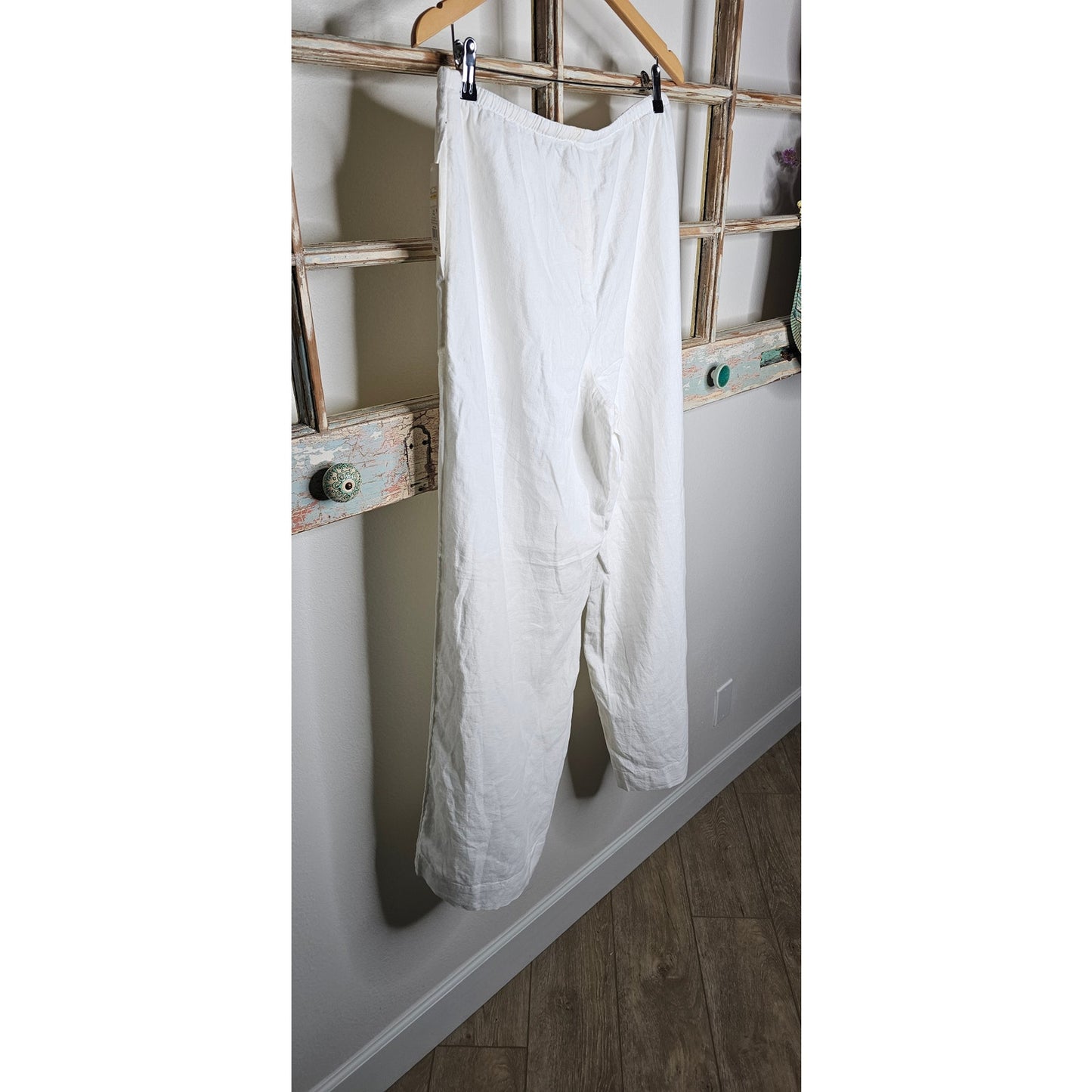NWT Linen White Pants Wide Leg With Pockets Ladies size Large