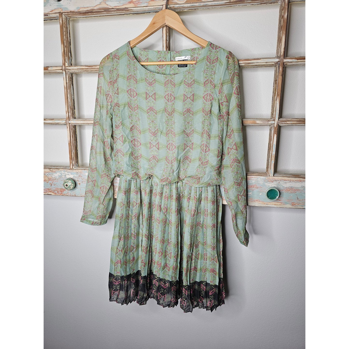 NWT Anthropologie Lavand Blouson Dress Pleated Skirt Ladies size Small