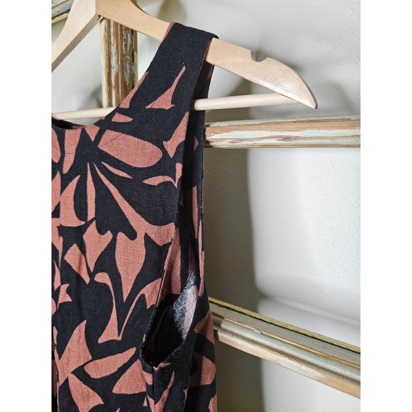 NWT Black/Brown Floral Linen Blend Dress Ladies Size Medium