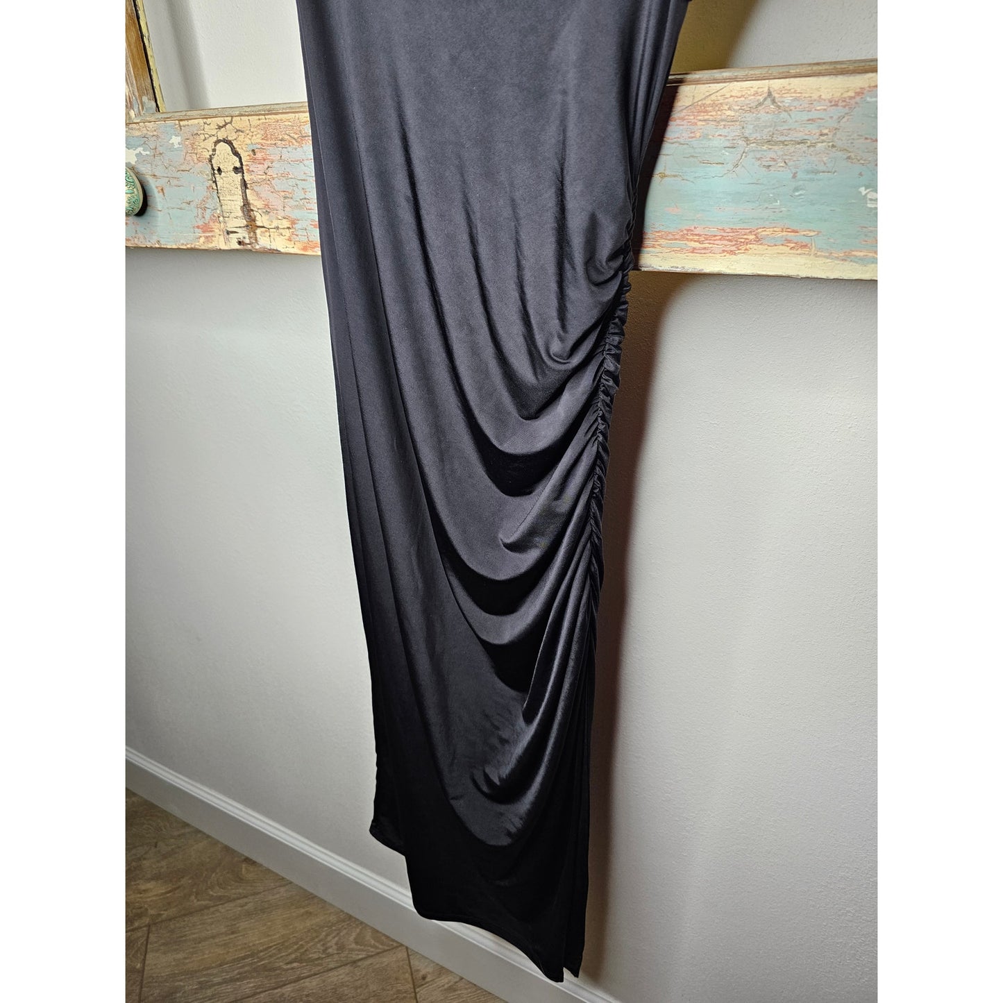 NWT Majorelle One Shoulder Bodycon Slinky Dress Ladies size Medium