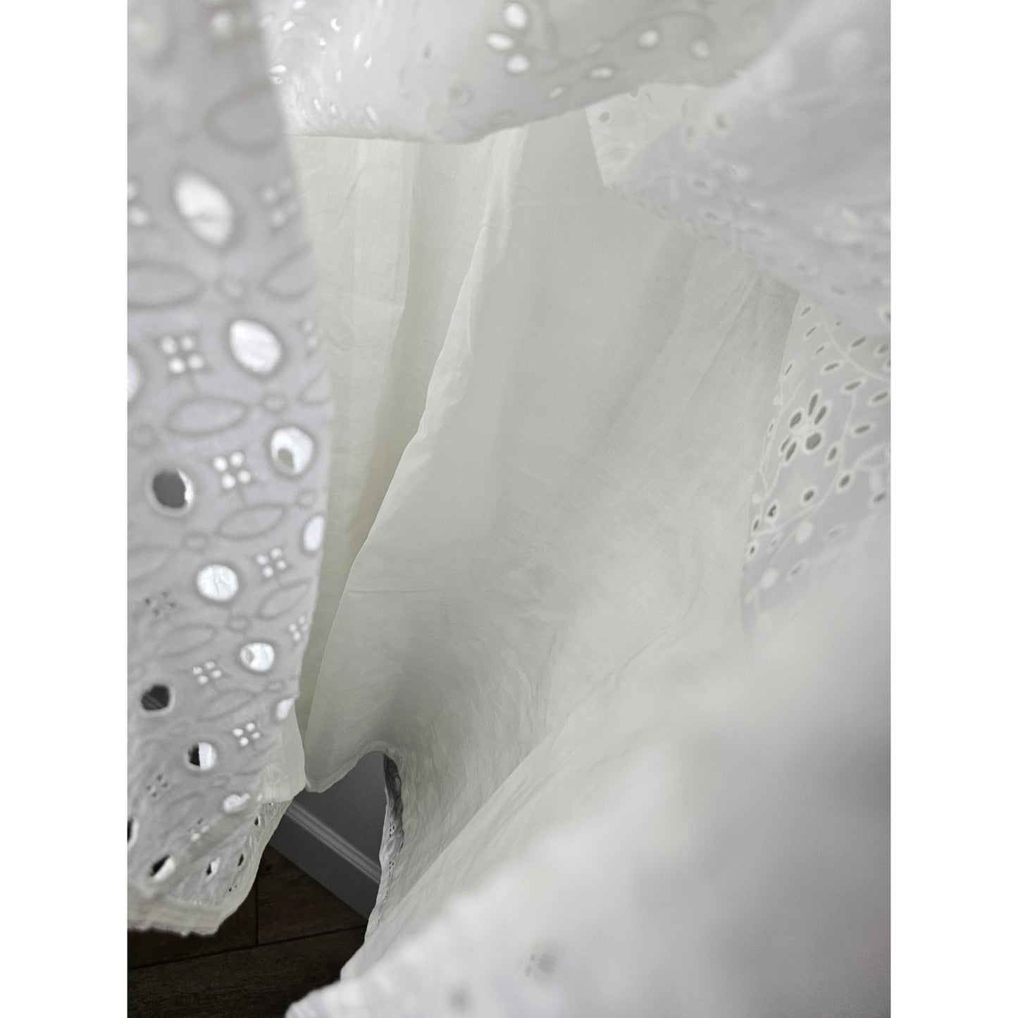 NWT LOFT White Eyelet Sleeveless Sheath Dress with Ruffled Hem Size 14