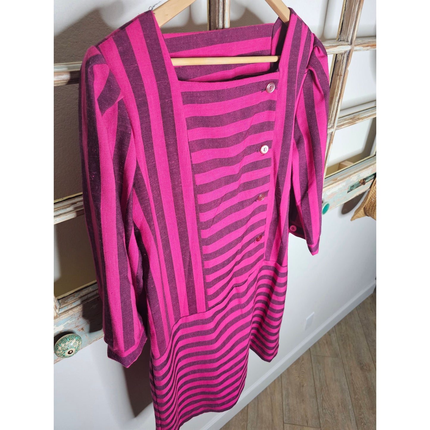 Vintage Pink/Maroon Striped 3/4 Sleeves square neck Ladies size Large