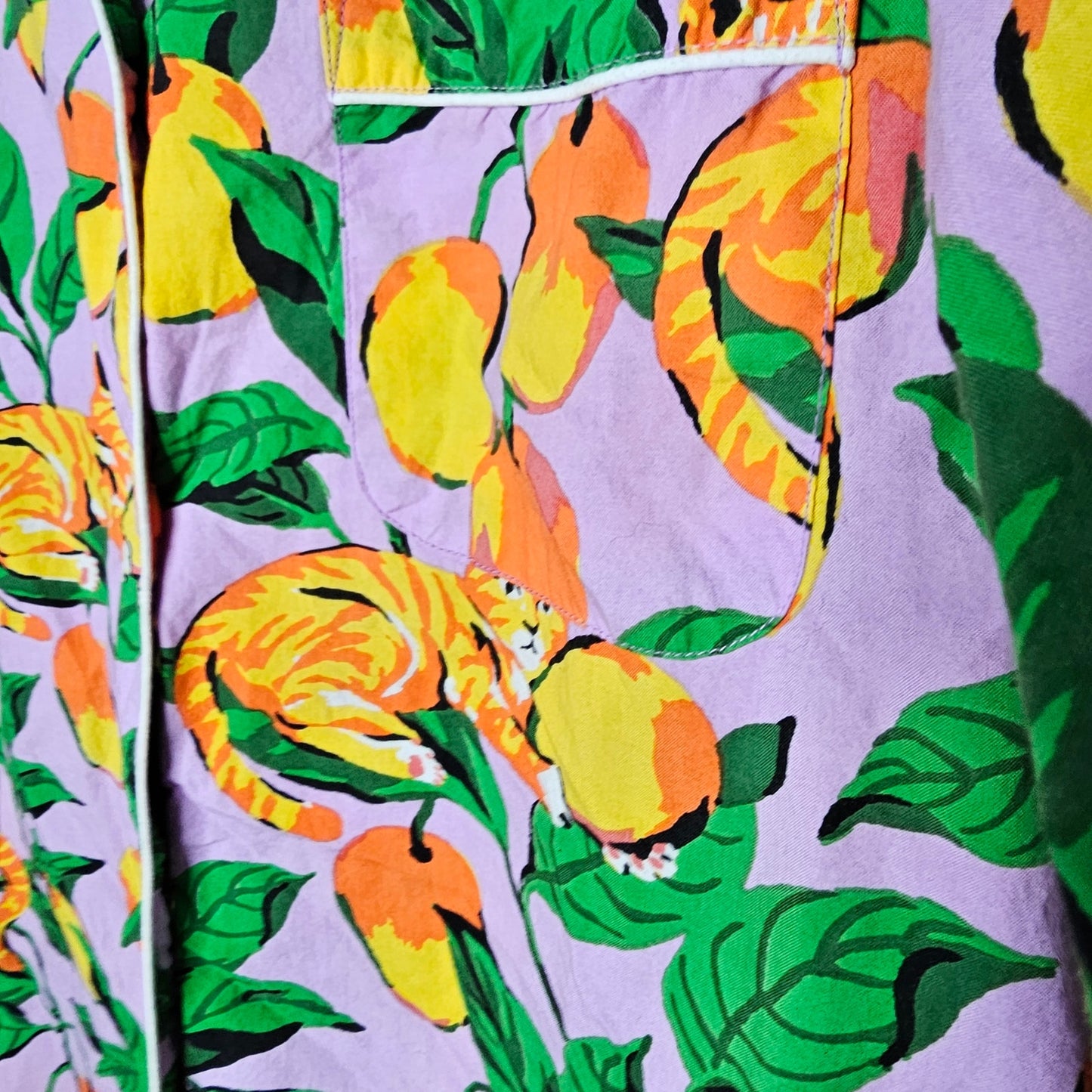 PrintShop Sleep Shirt In Orange Tree Tabby Print Button up Size small