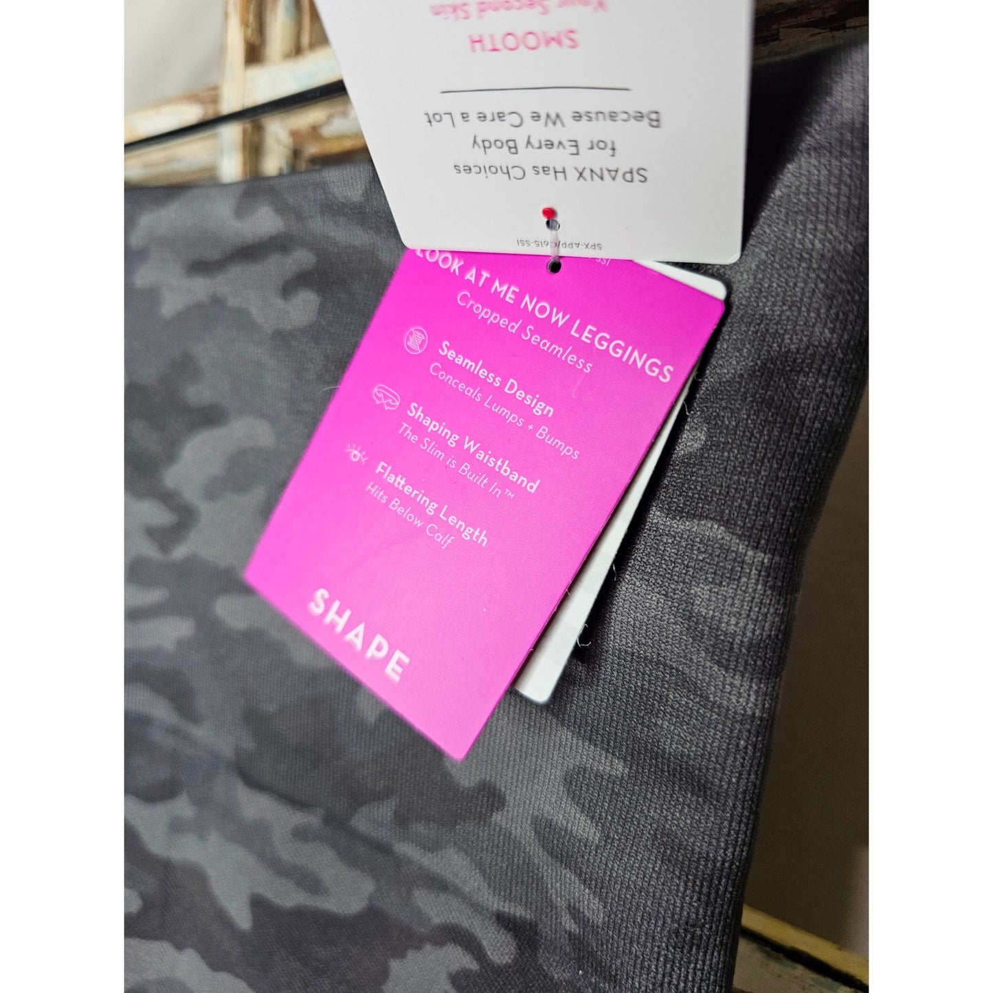 NWT Spanx Camo Cropped Leggings Ladies size XS / 0