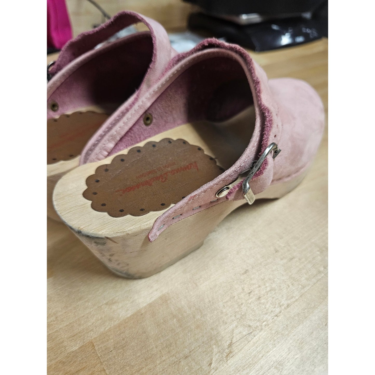 Hannah Anderson Pink Suede Slip On Clogs Ladies size 6