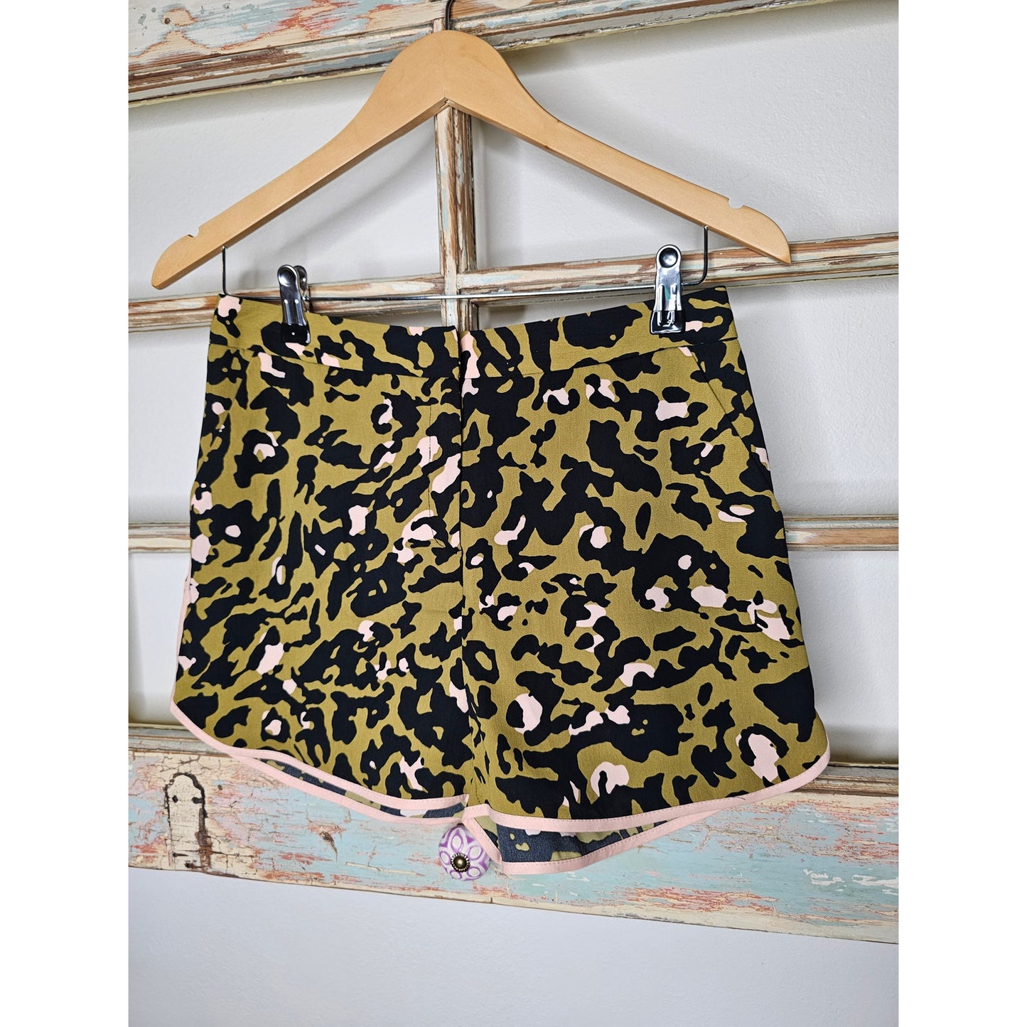 TopShop Cheetah Leopard Animal Print Pockets Silky Shorts Size 6
