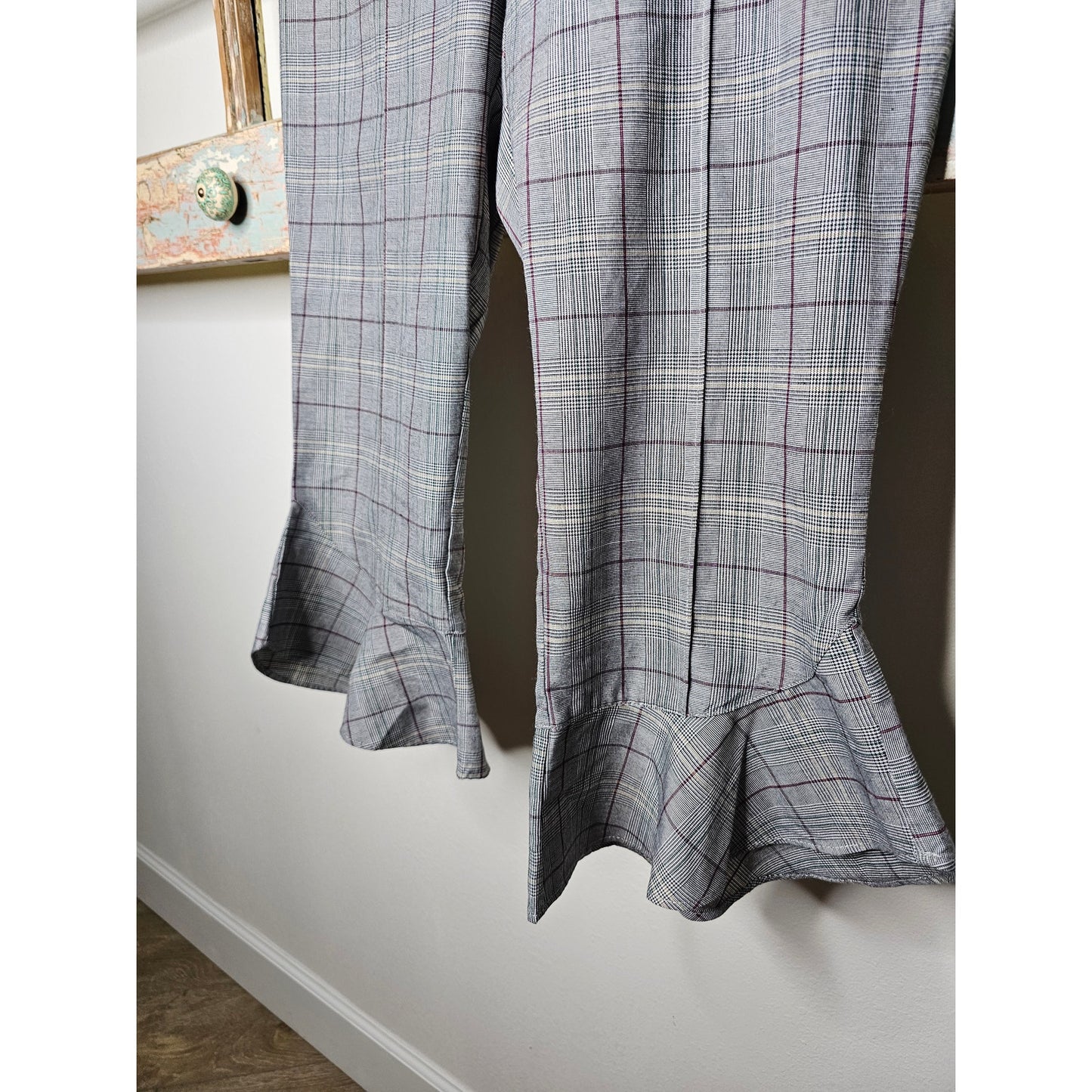 RO & DE Plaid Cropped Ruffled Pants Ladies Size Large