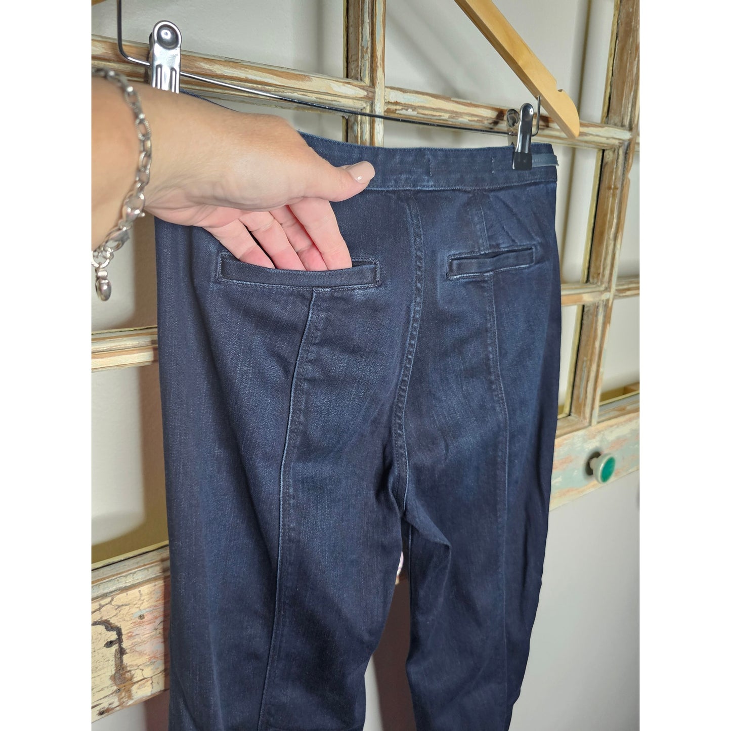 Anthropologie Pilcro Dark Blue Wide Leg Denim Jeans Ladies size 26