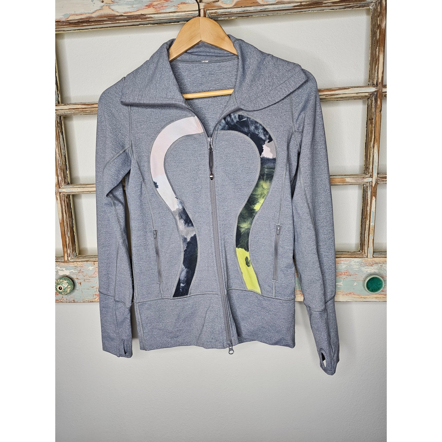Lululemon in Stride Jacket Gray Graphic Running Full Zip Size 4