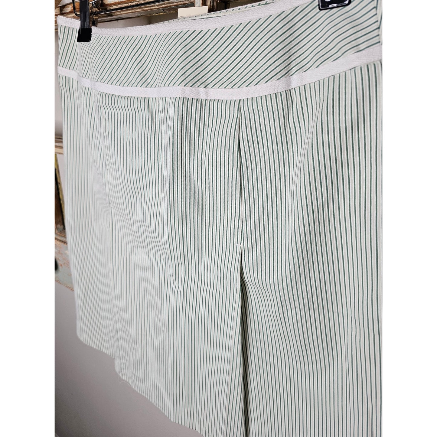NWT Ann Taylor Loft Green & White Striped Tennis Style Skirt Size 0 Petite