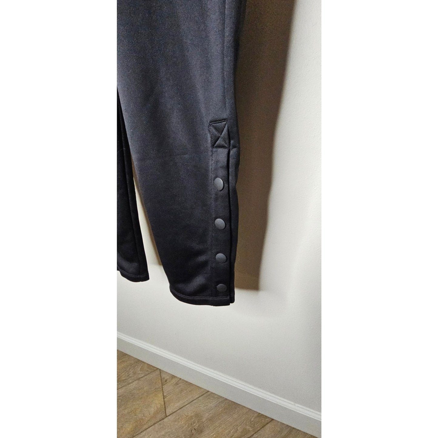 NWT Adidas Sprint Golf Pants with Snaps on lower leg zip side pockets size Small