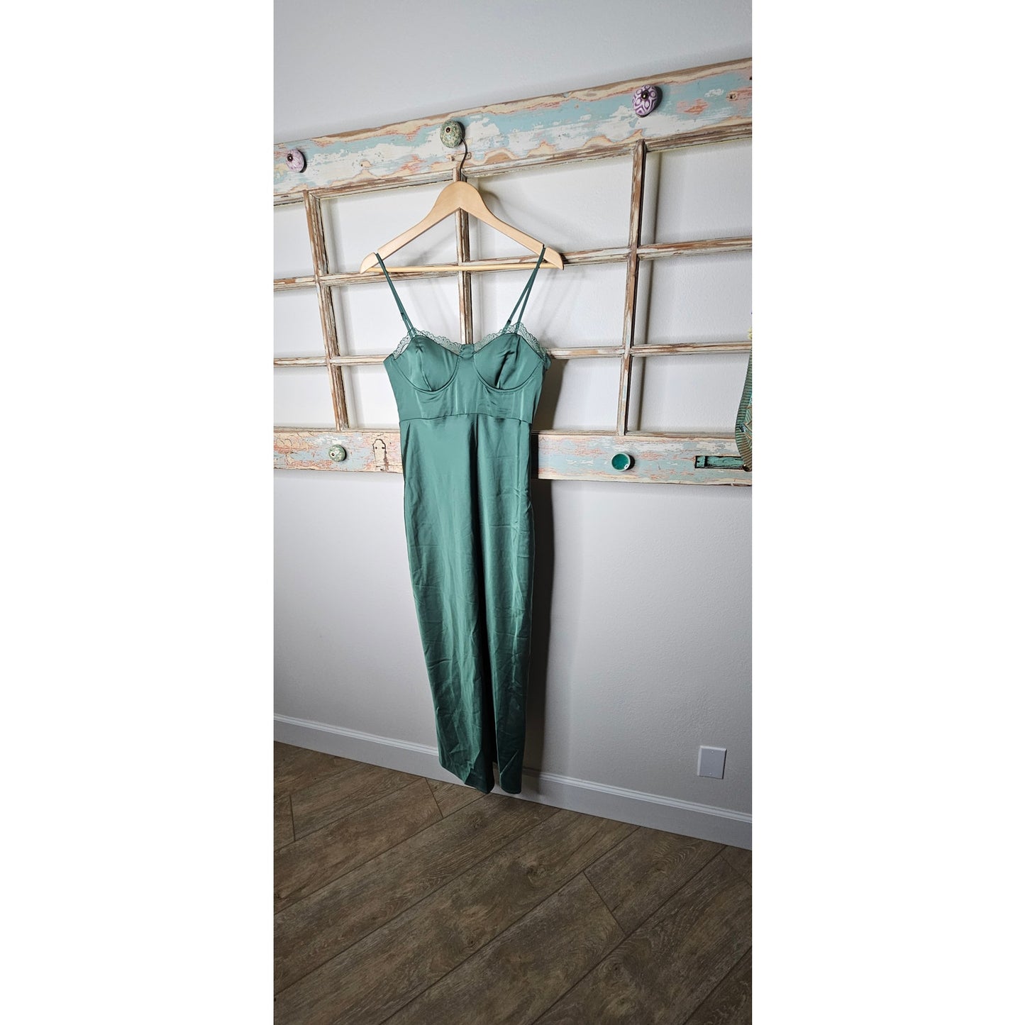 NWT Green Bustier Slip Midi Dress with Lace in Ladies size Small