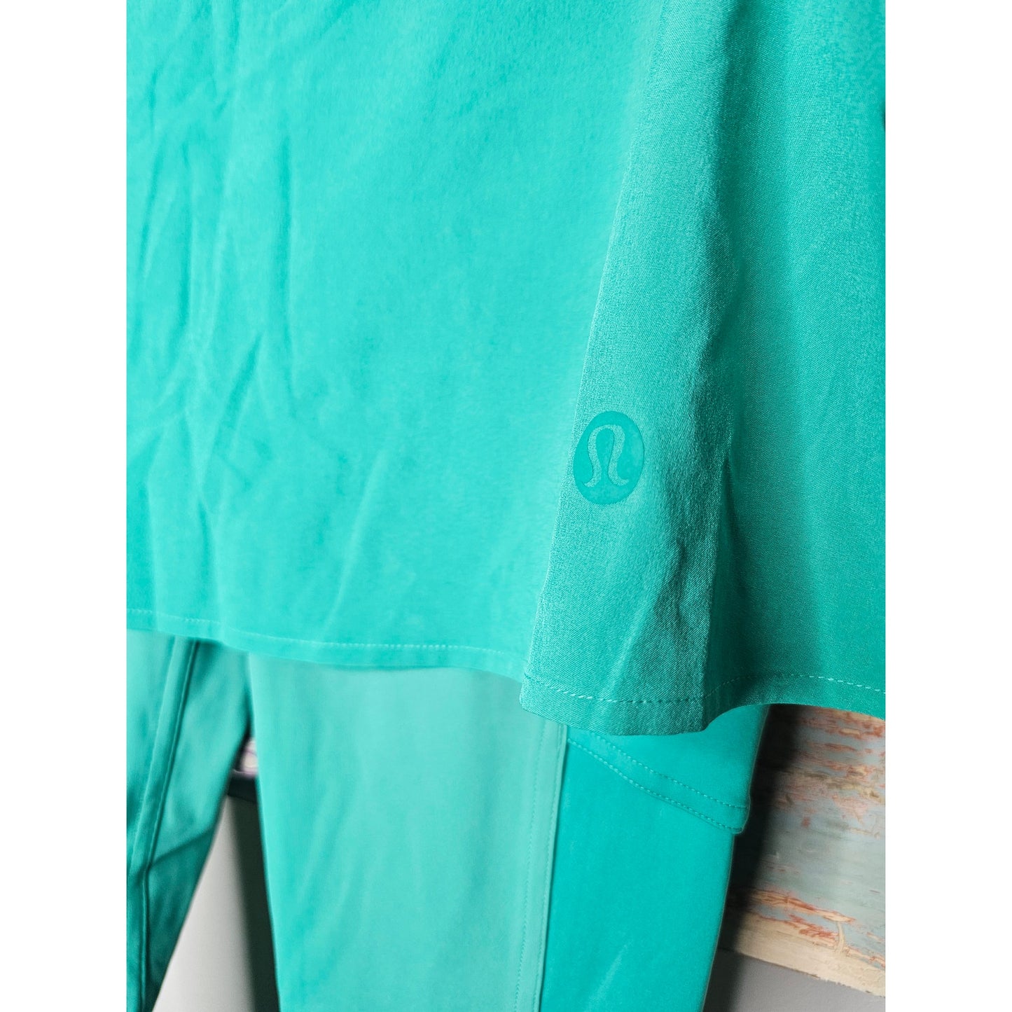 NWT Lululemon 2-in-1 Green Tennis Skirt & Tights 25" Ladies size 6