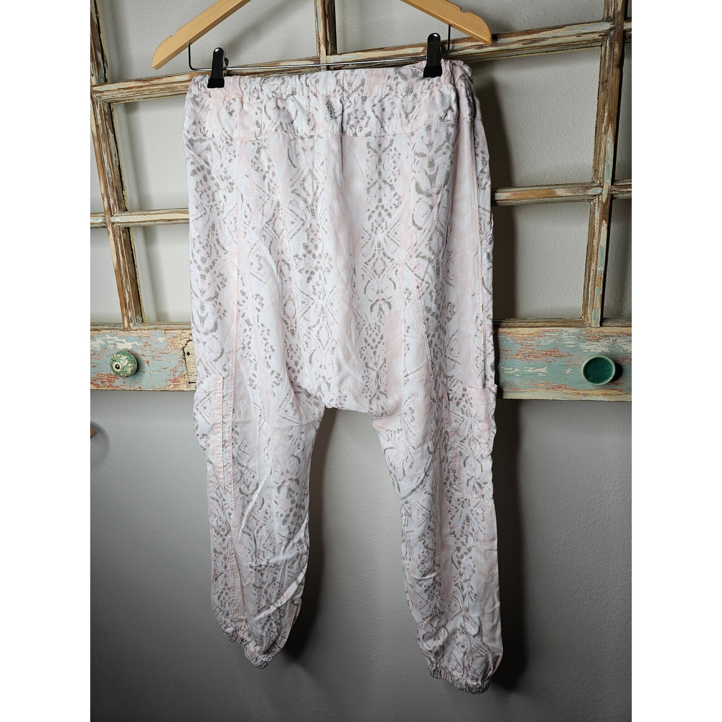 Free People Movement Lightweight Harem Pants Ladies size Small