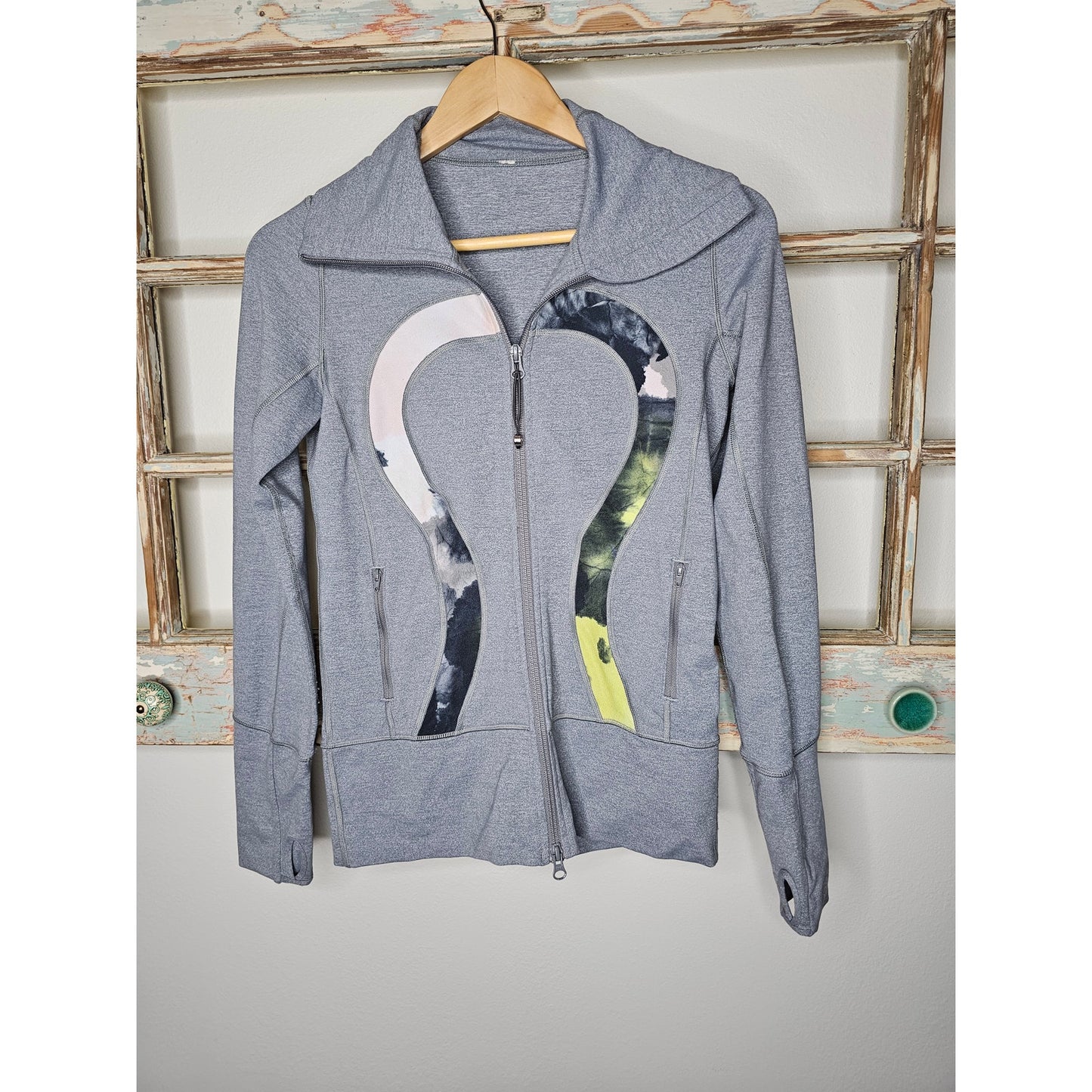 Lululemon in Stride Jacket Gray Graphic Running Full Zip Size 4
