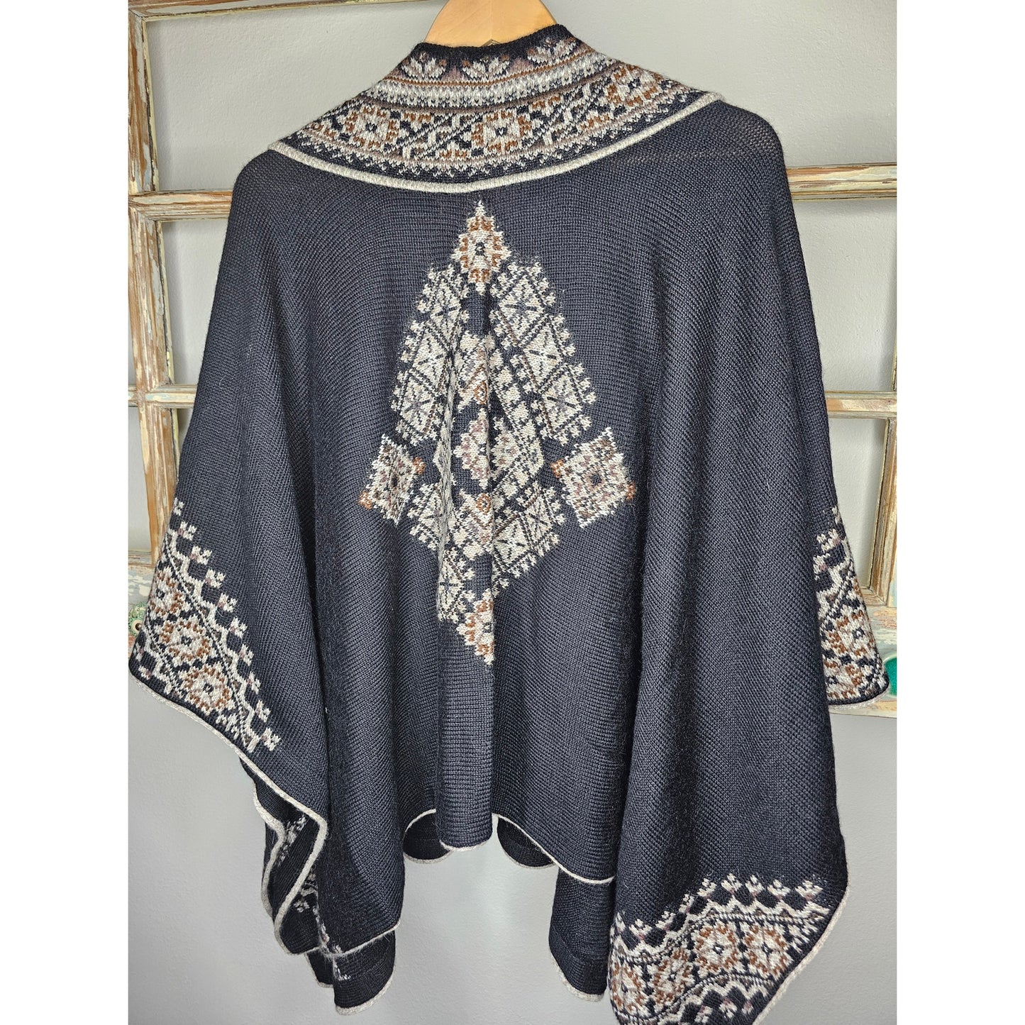 Neutral Monochromatic Ruana 100% Alpaca Ladies One Size