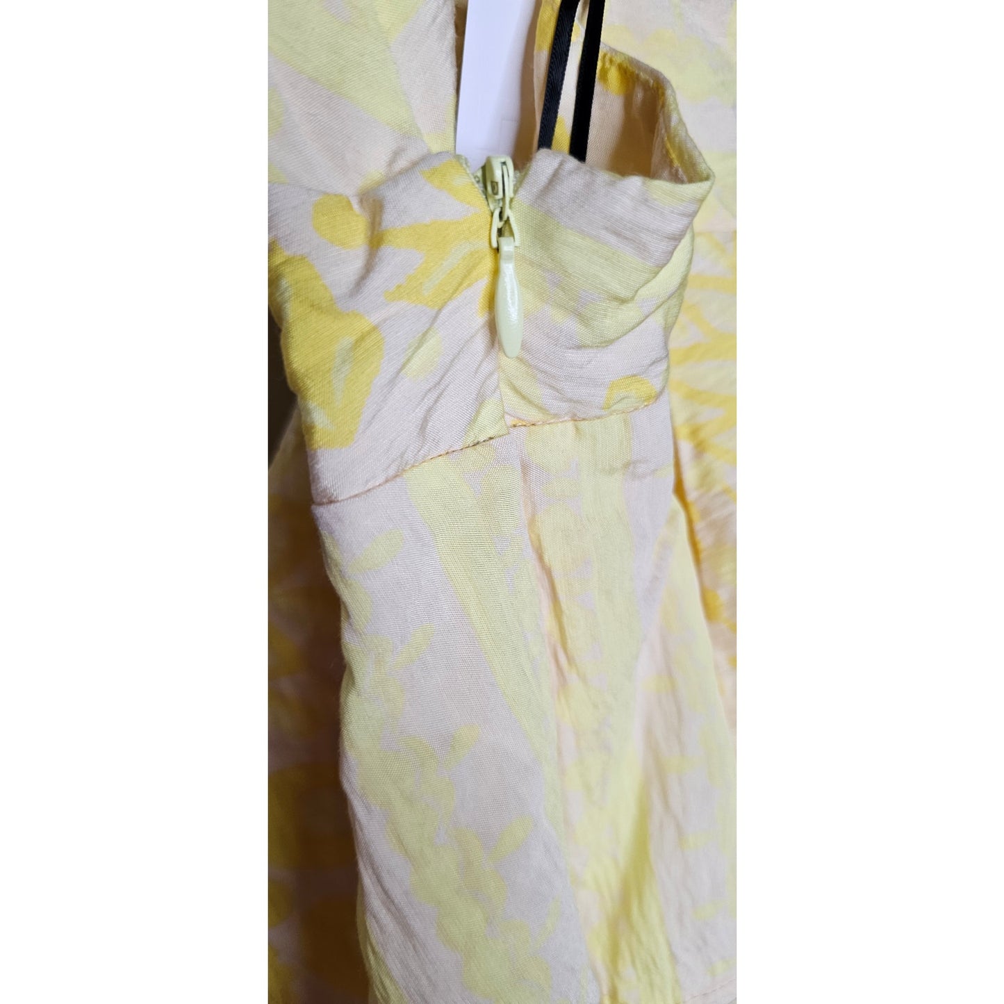 NWT Jenny K Lopez Future Collective Yellow Island Midi Dress Ladies size 6