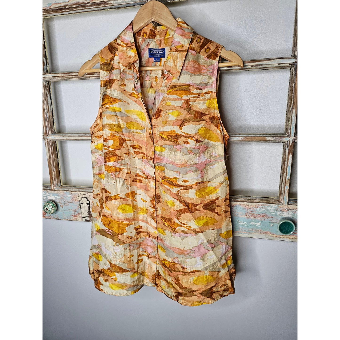 Pendleton 100% Silk Yellow/Pink Camo Button up Sleeveless Top Size Small