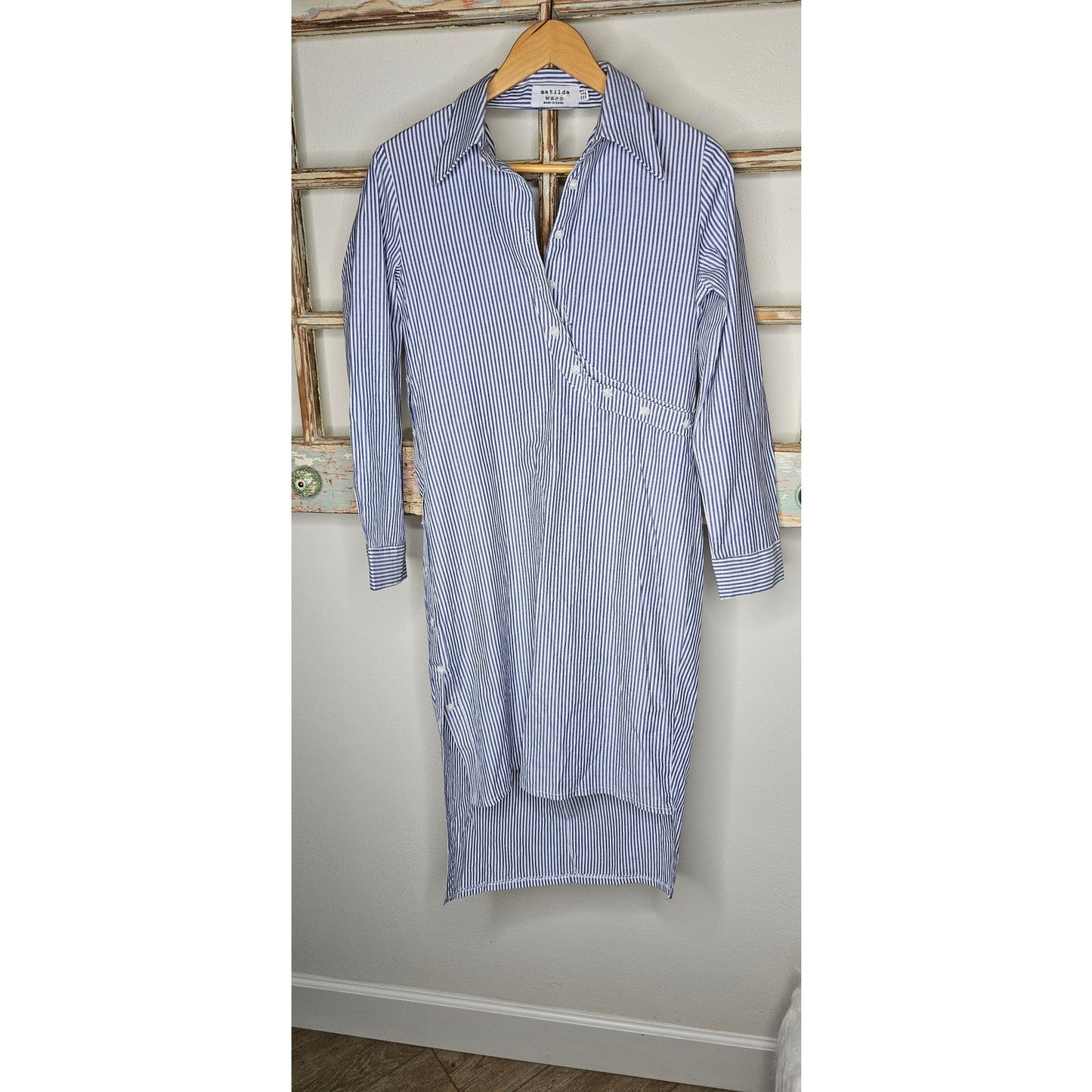 Matilda Navy & White Oxford Button Down High Low V-back Dress size 4