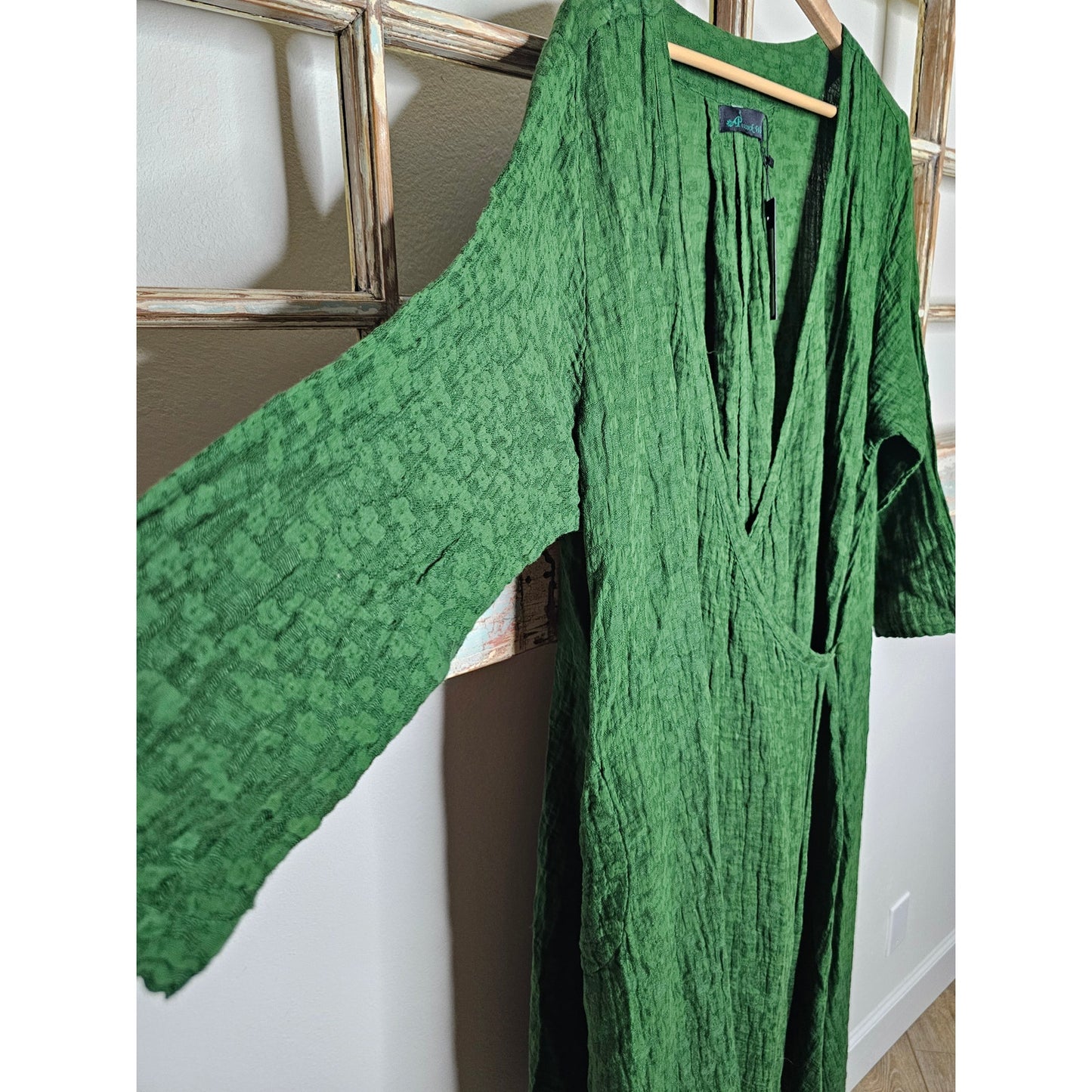 NWT Peacock Ways Green Long Sleeve Wrap Boho Dress Size Large
