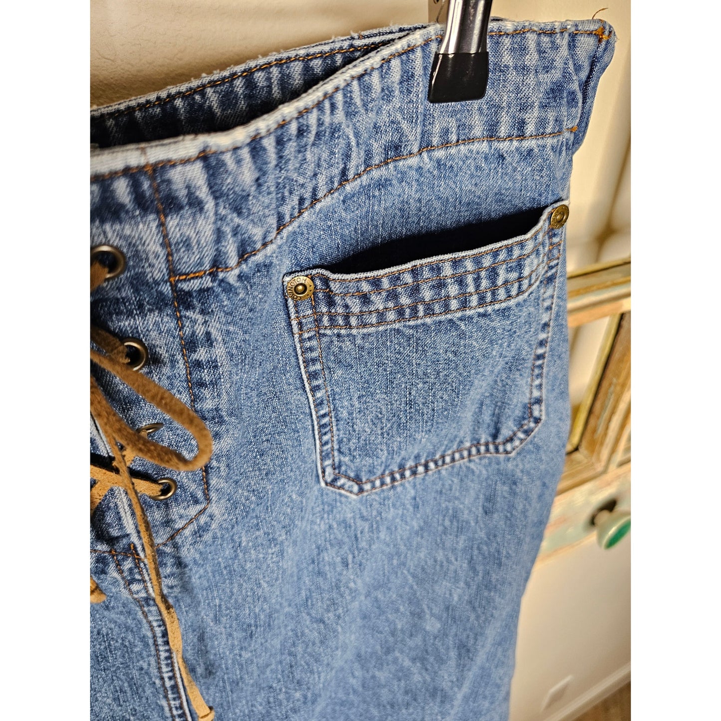 Vintage Covington Denim Lace Up Front Ladies size 16 front/back pockets