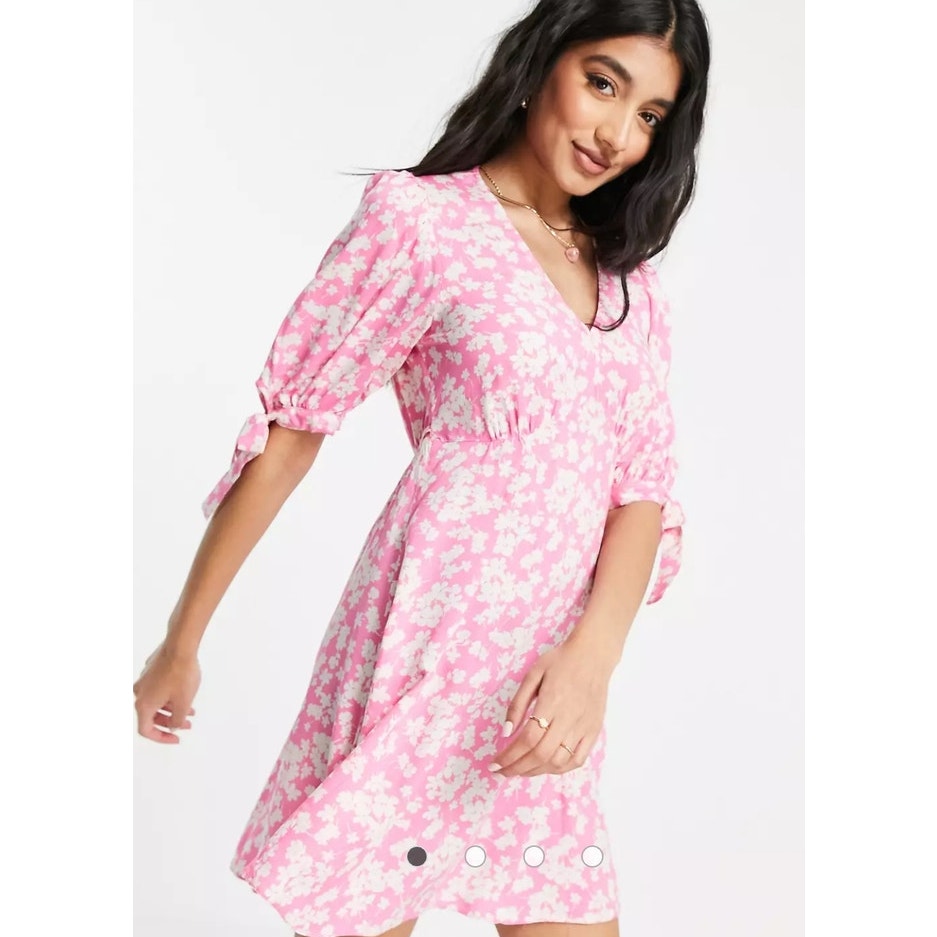 NWT New Look Pink Floral V-Neck Mini Dress with 1/2 Tie Sleeves Size 0